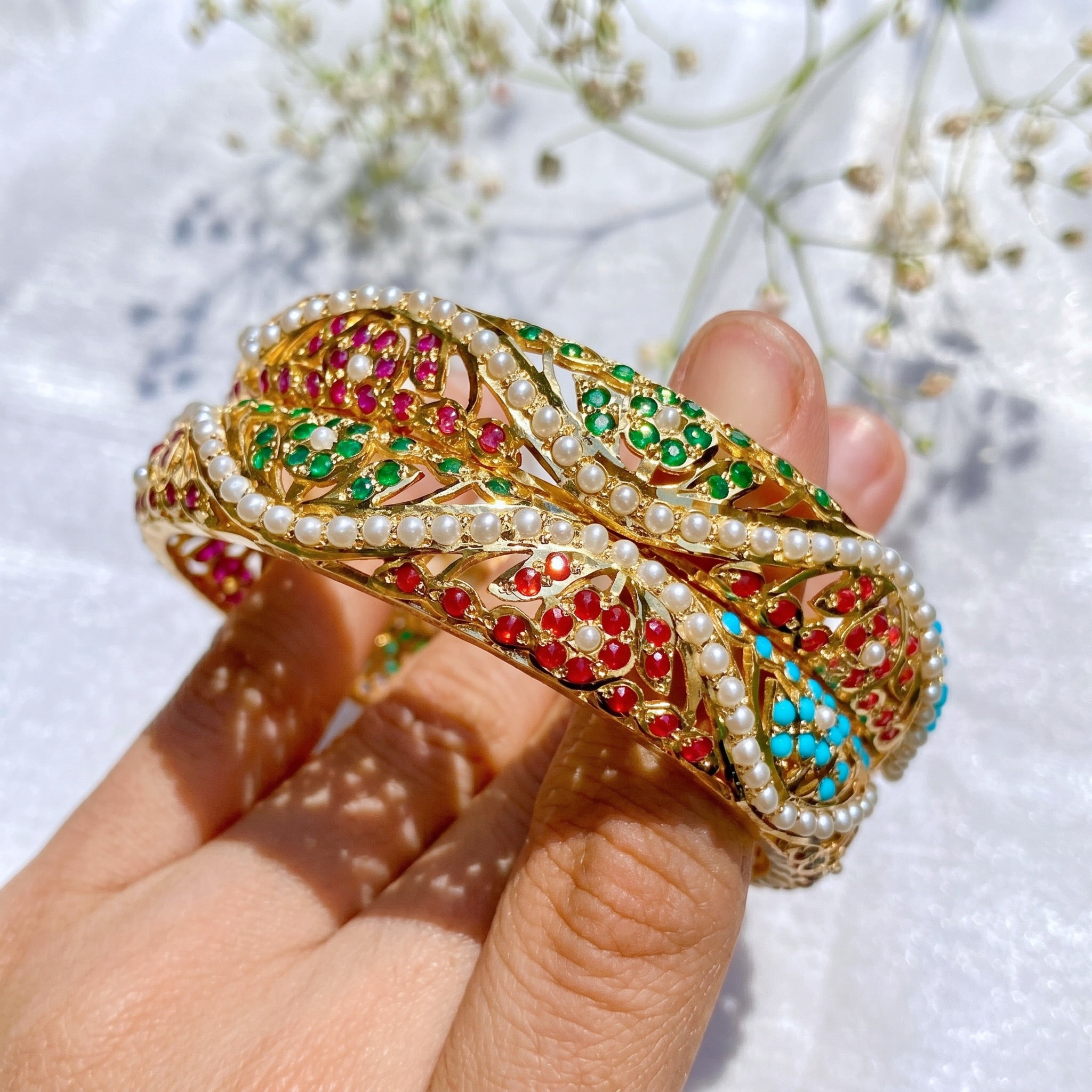 multicolor jadau bangles