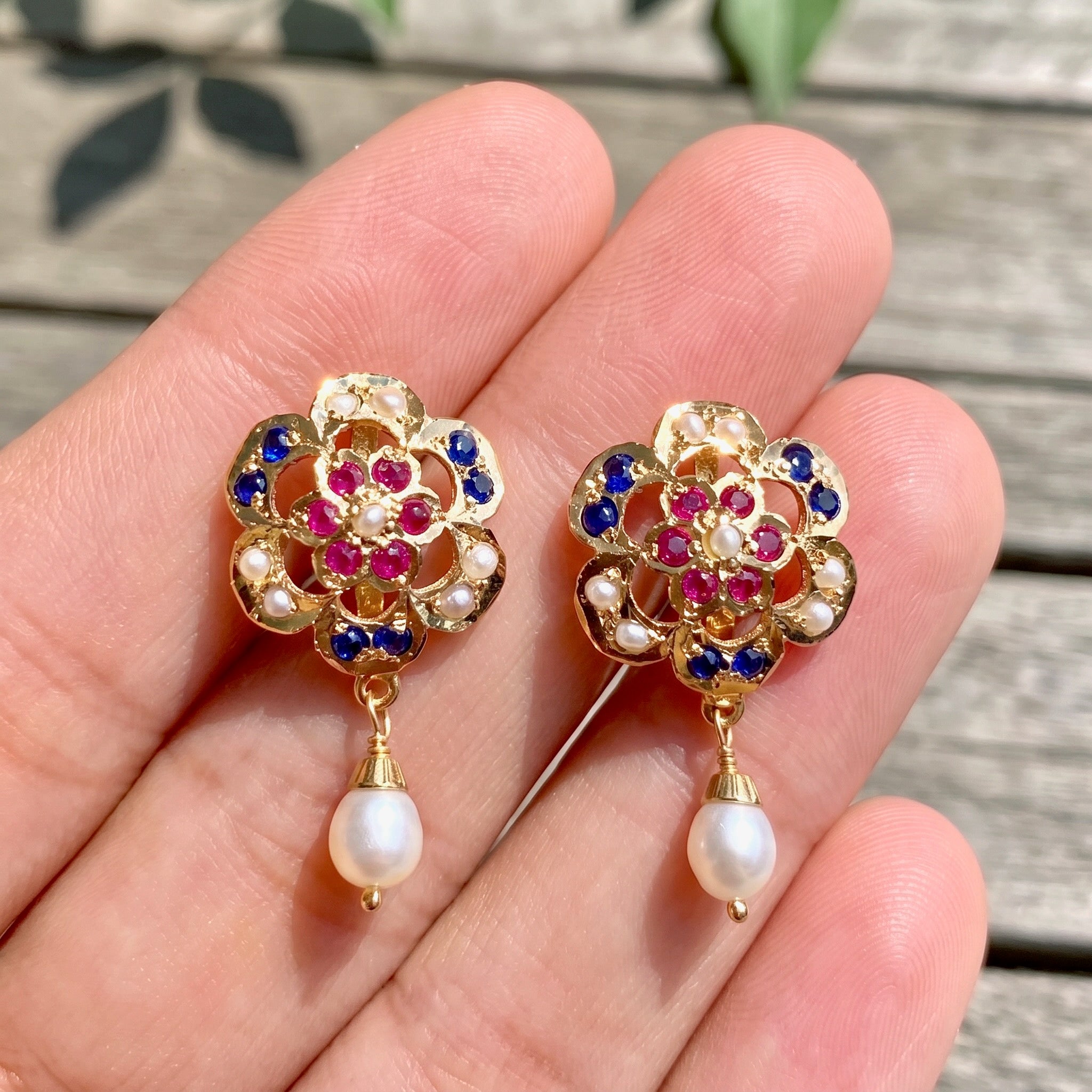 low-cost-earrings.jpg