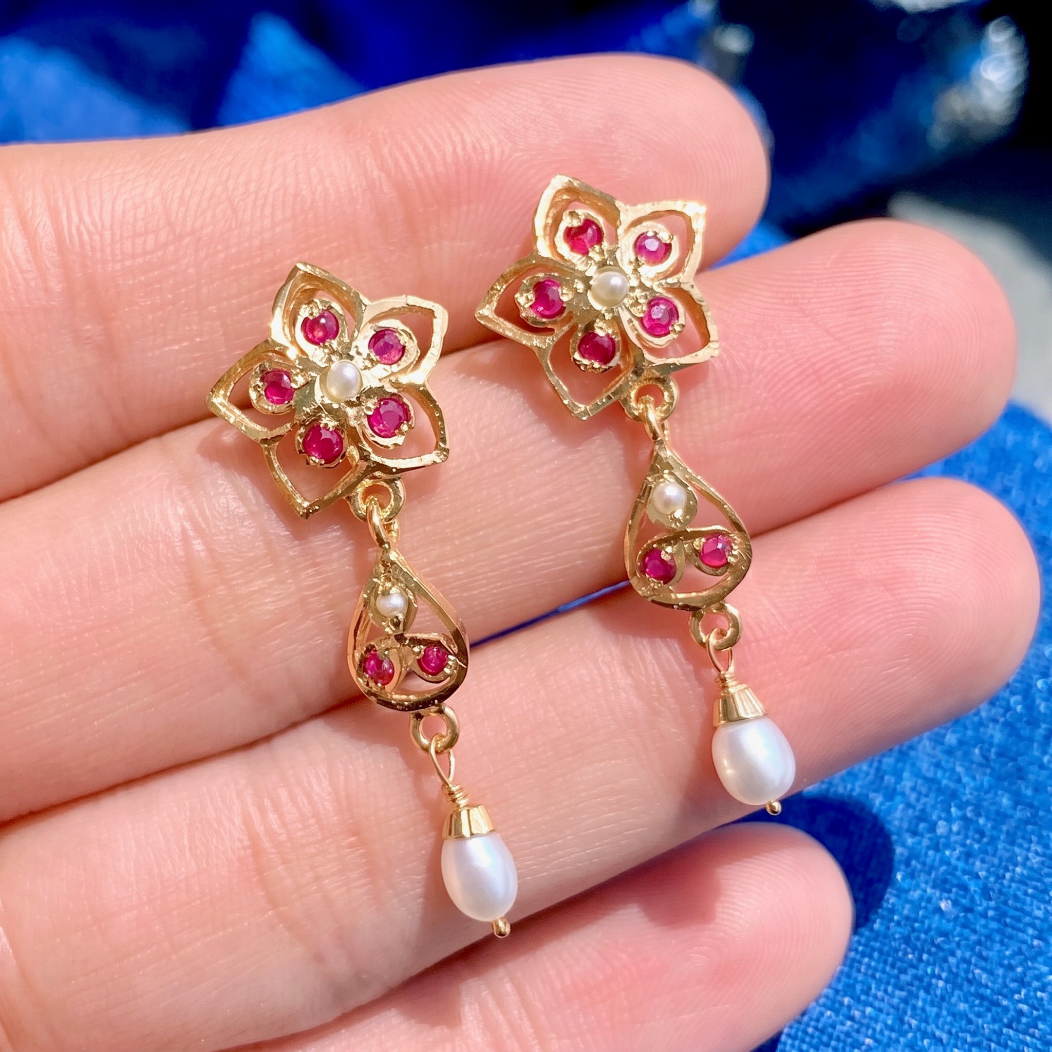 trendy jadau earrings
