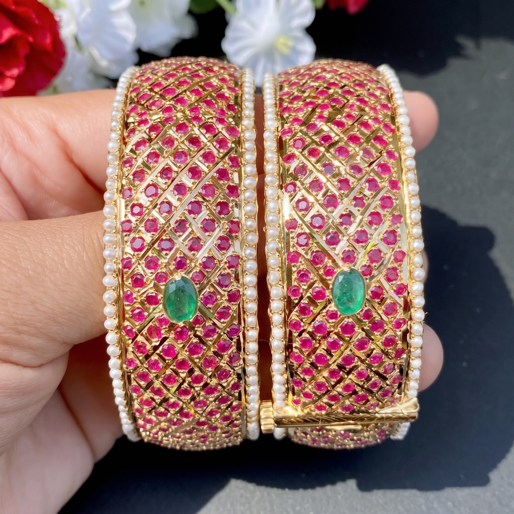 Jadau Kada | Bridal Wear Bangles in 22ct Gold GBNG 032
