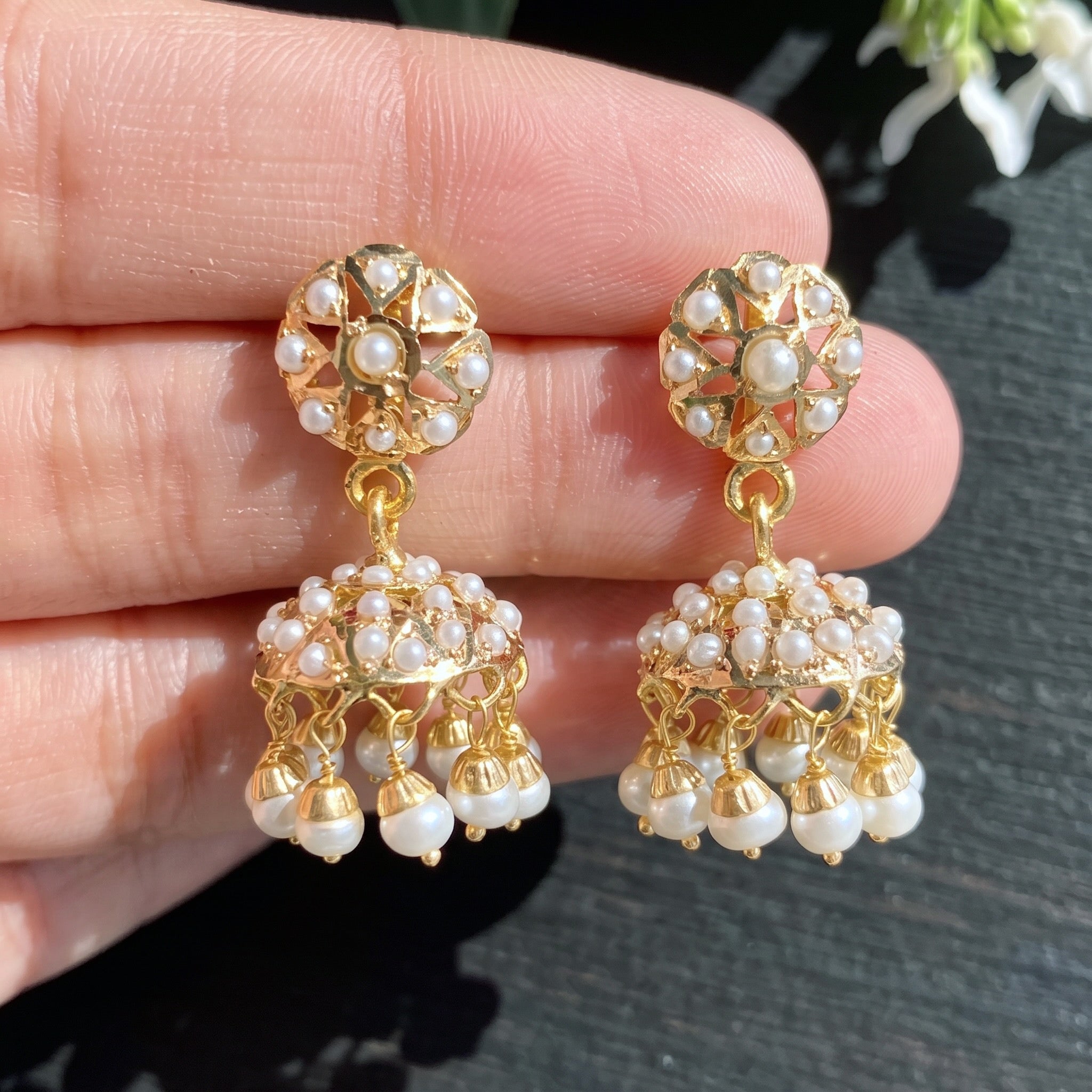 small light weight gold jhumki