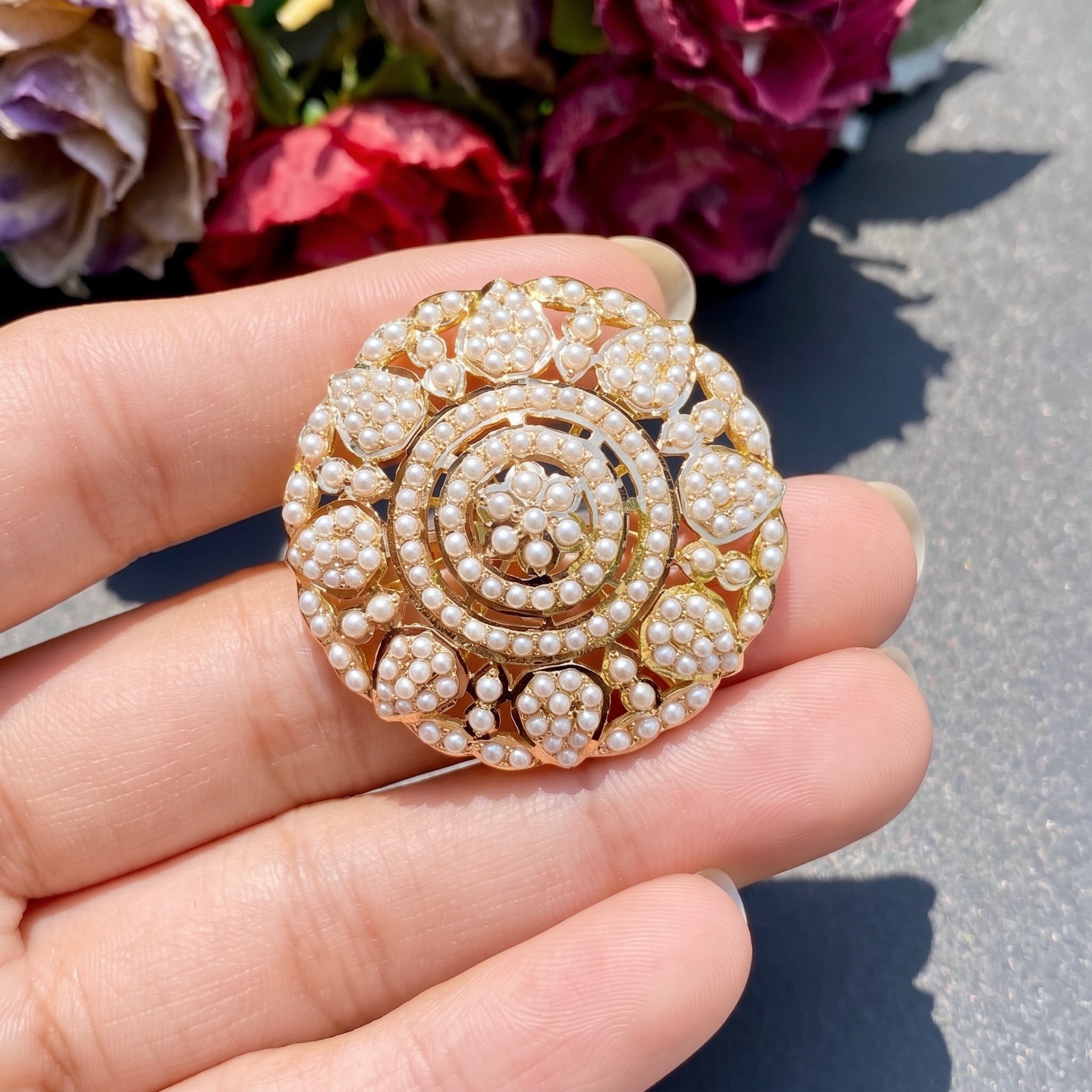 statement cocktail pearl jadau ring in 22k gold glr 040