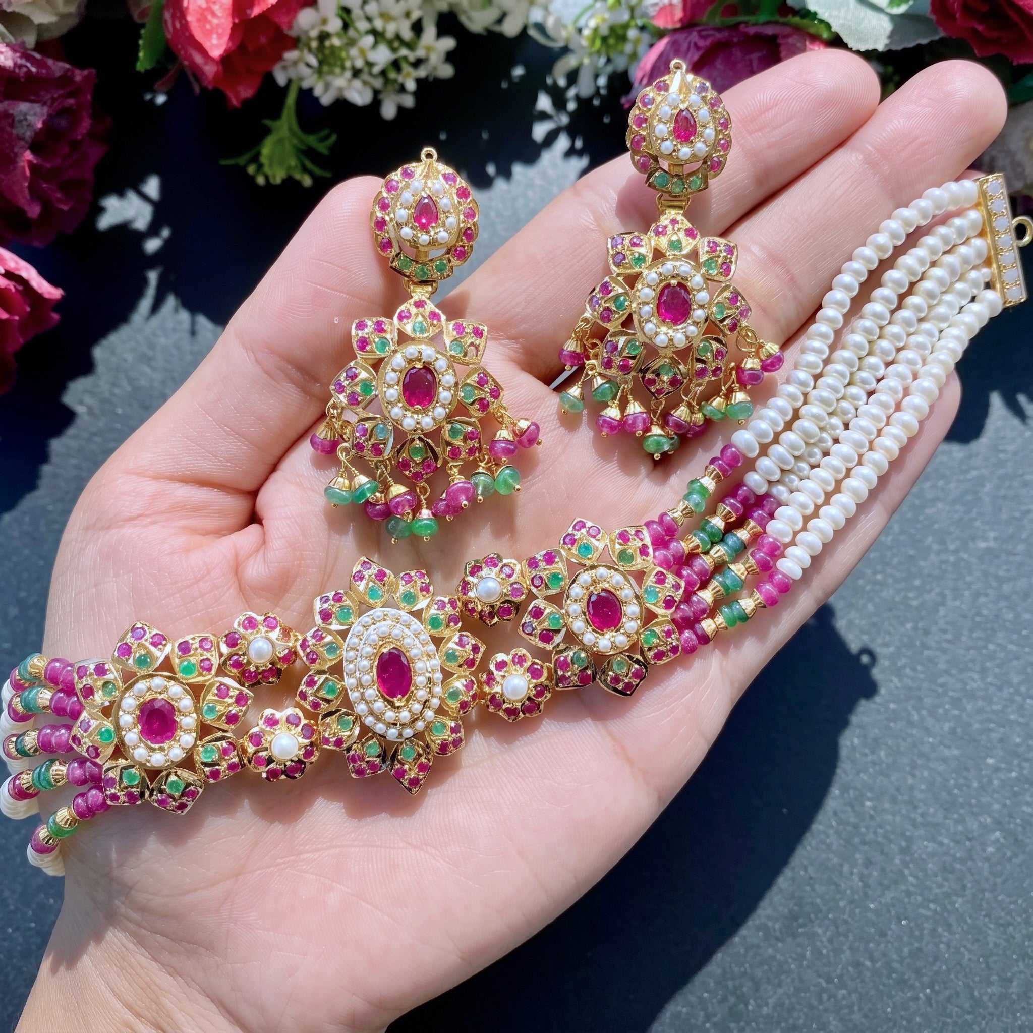 jadau chik set in gold
