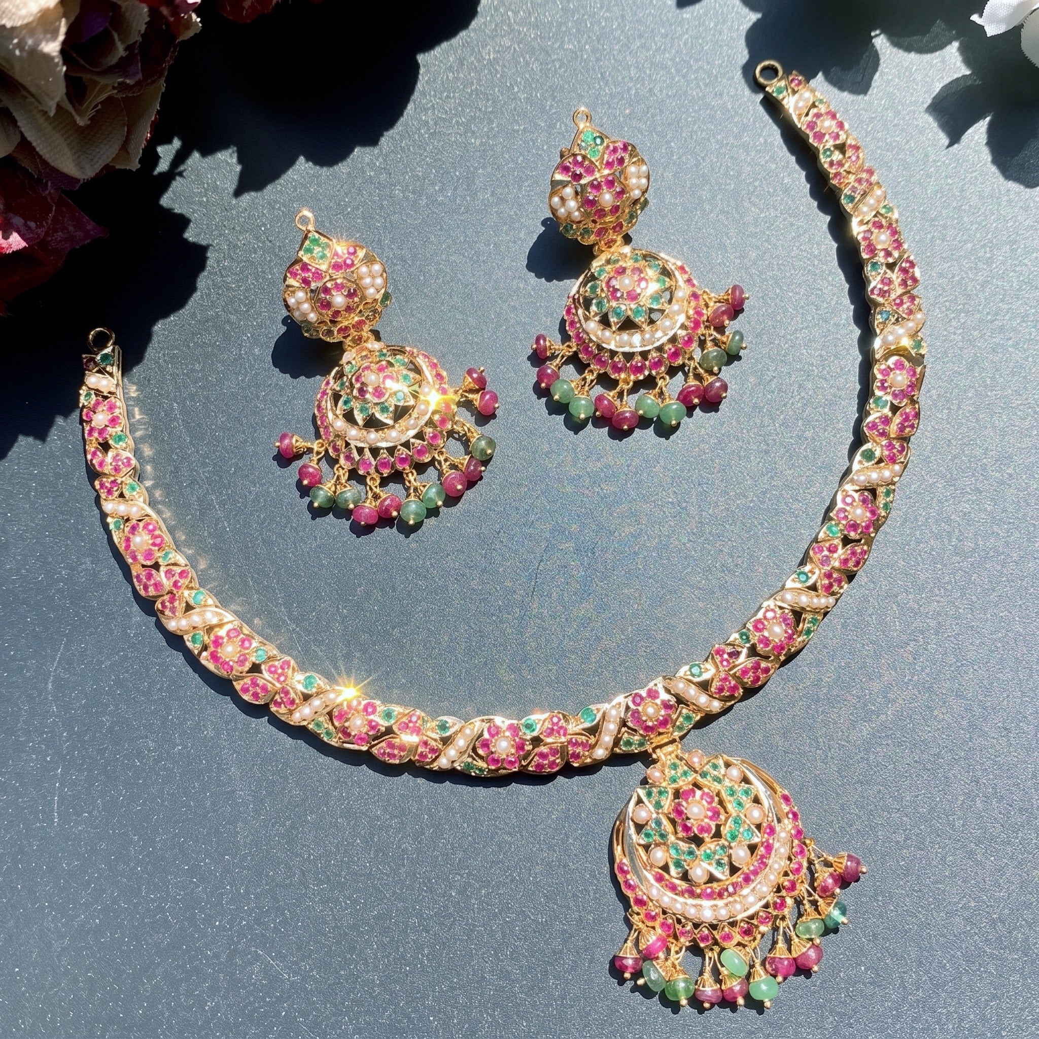 jadau hasli set in gold