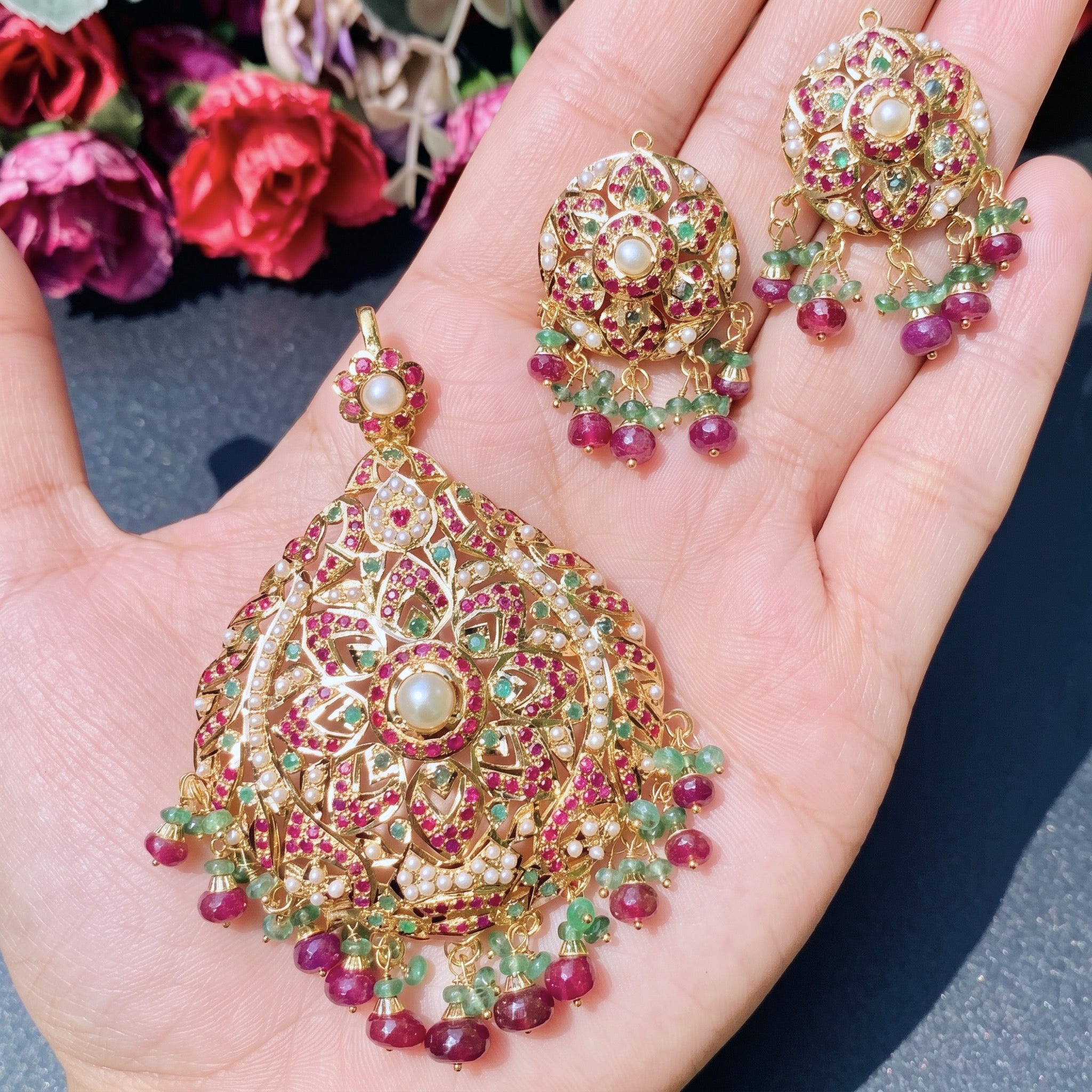 fine jadau pendant set
