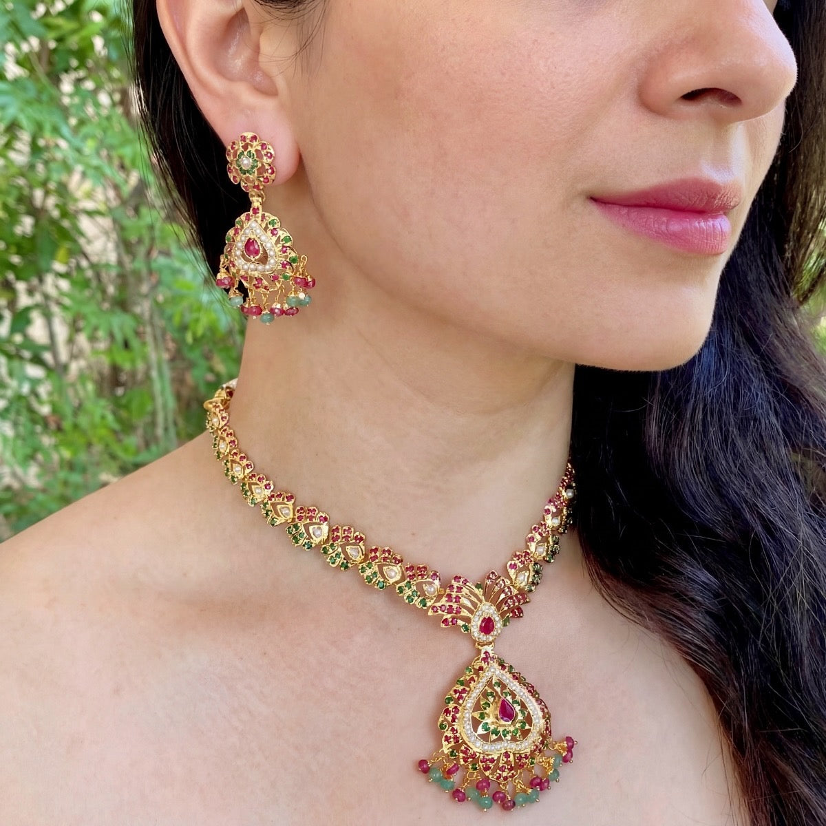 गोल्ड प्लेटेड जड़ाऊ नेकलेस सेट | असली सोने जैसा फ़िनिश | 925 सिल्वर बेस NS 181