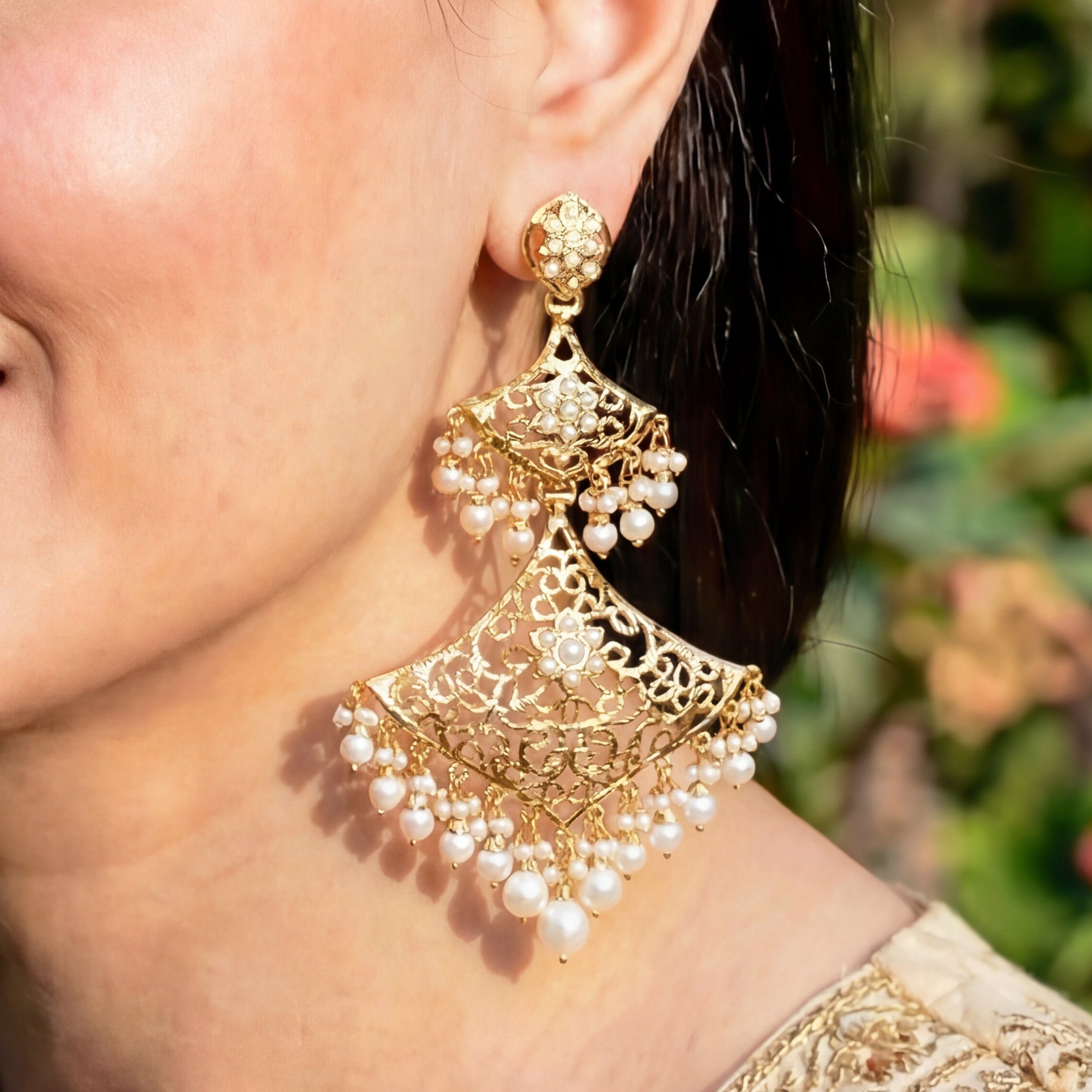 స్టెర్లింగ్ సిల్వర్పై పెర్ల్ డాంగ్లర్స్ | బంగారు పూత | మంచినీటి ముత్యాలు ER 445