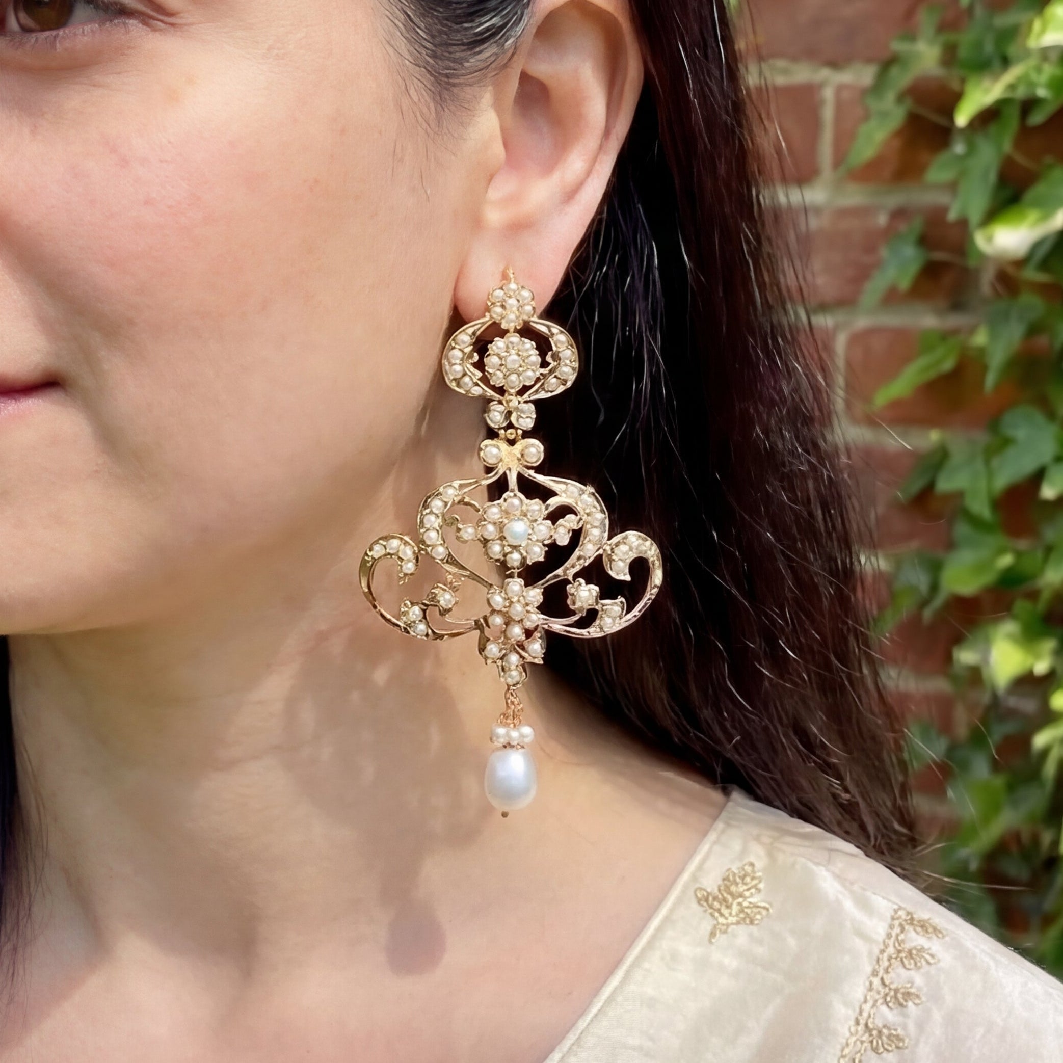 ప్రకటన ముత్యాల చెవిపోగులు | మంచినీటి సీడ్ పెర్ల్ జ్యువెలరీ ER 591