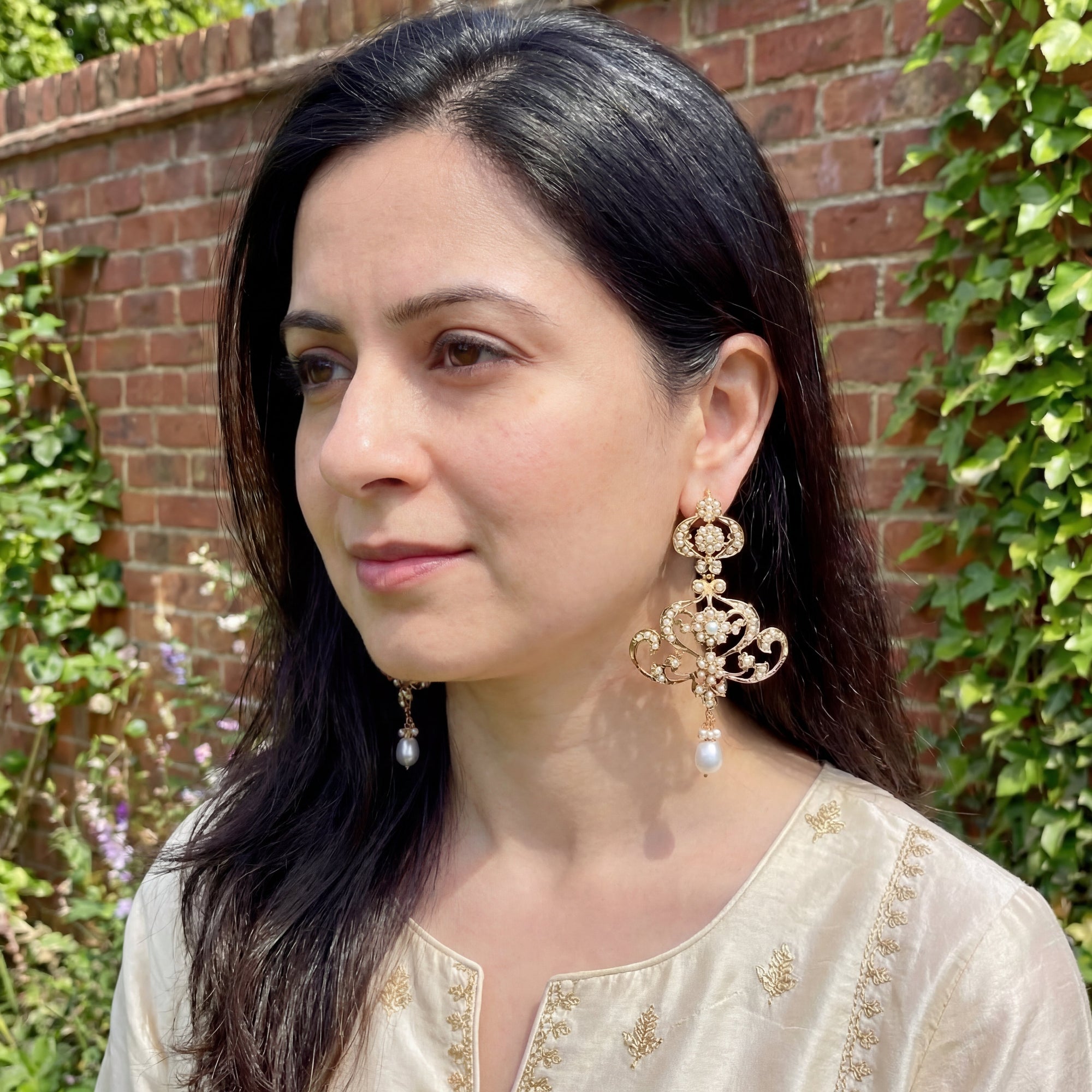 ప్రకటన ముత్యాల చెవిపోగులు | మంచినీటి సీడ్ పెర్ల్ జ్యువెలరీ ER 591