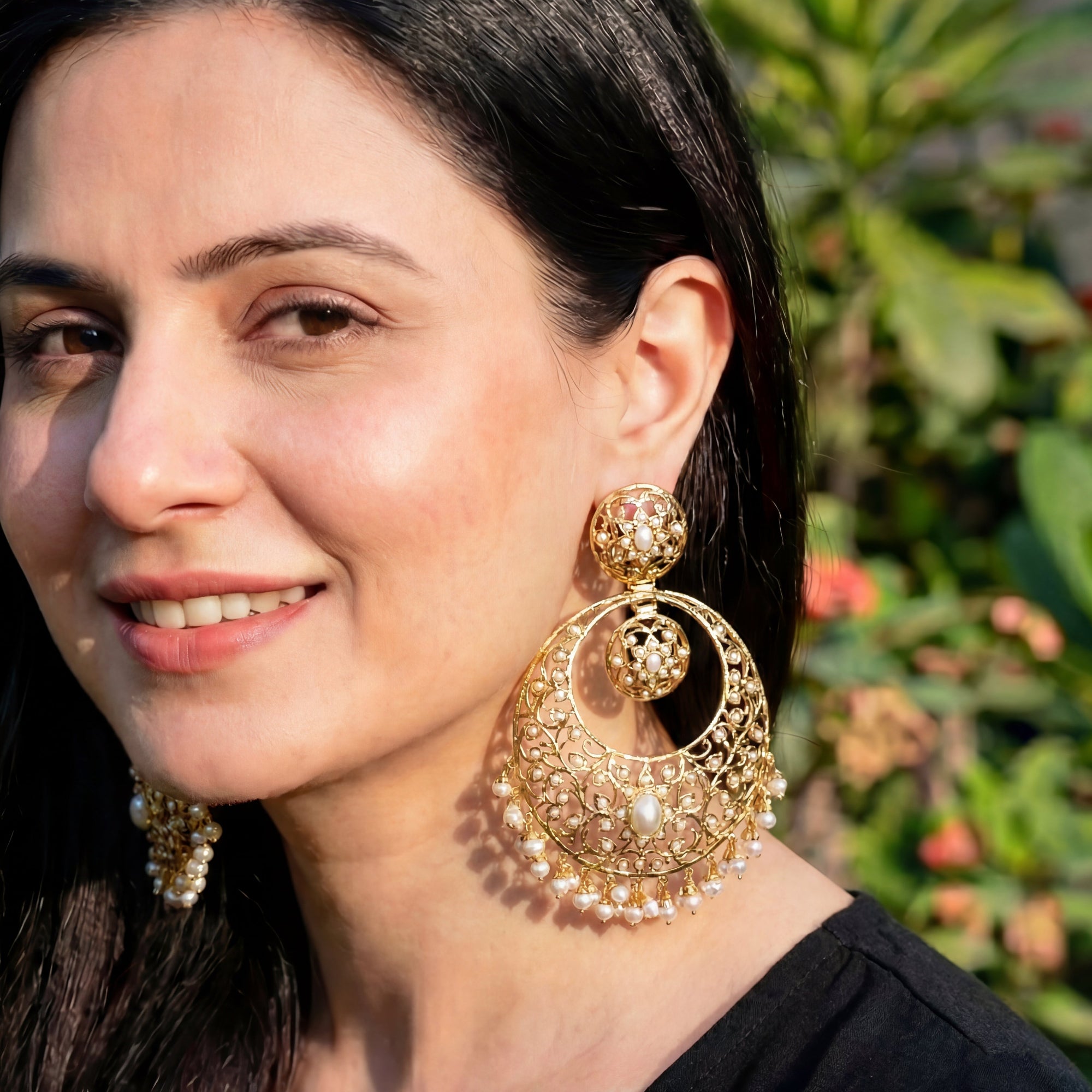 स्टर्लिंग सिल्वर पर मोती जड़ित सोना चढ़ाया चांदबाली बालियां ER 166