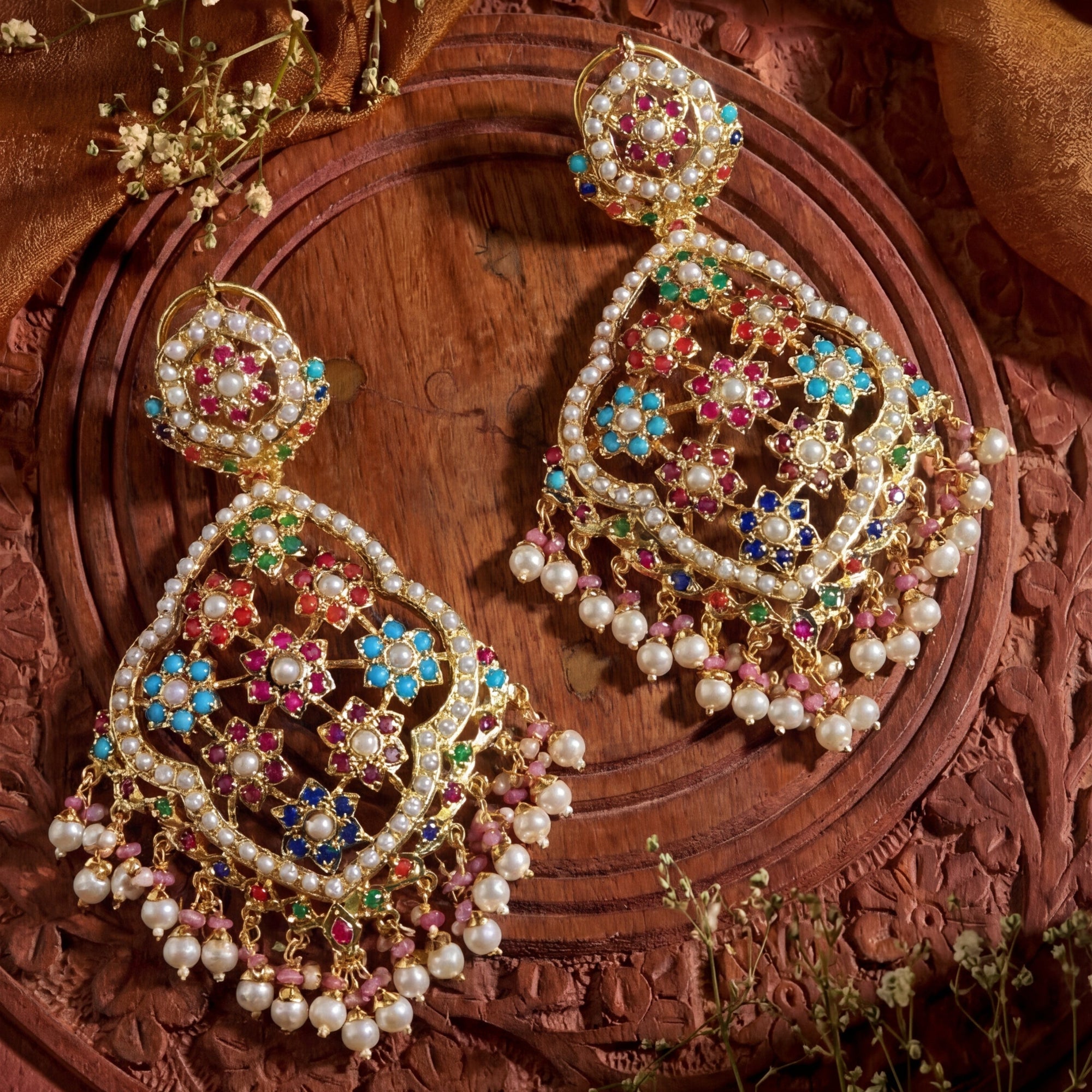 नवरतन जड़ाऊ इयररिंग्स गोल्ड प्लेटेड सिल्वर ER 333