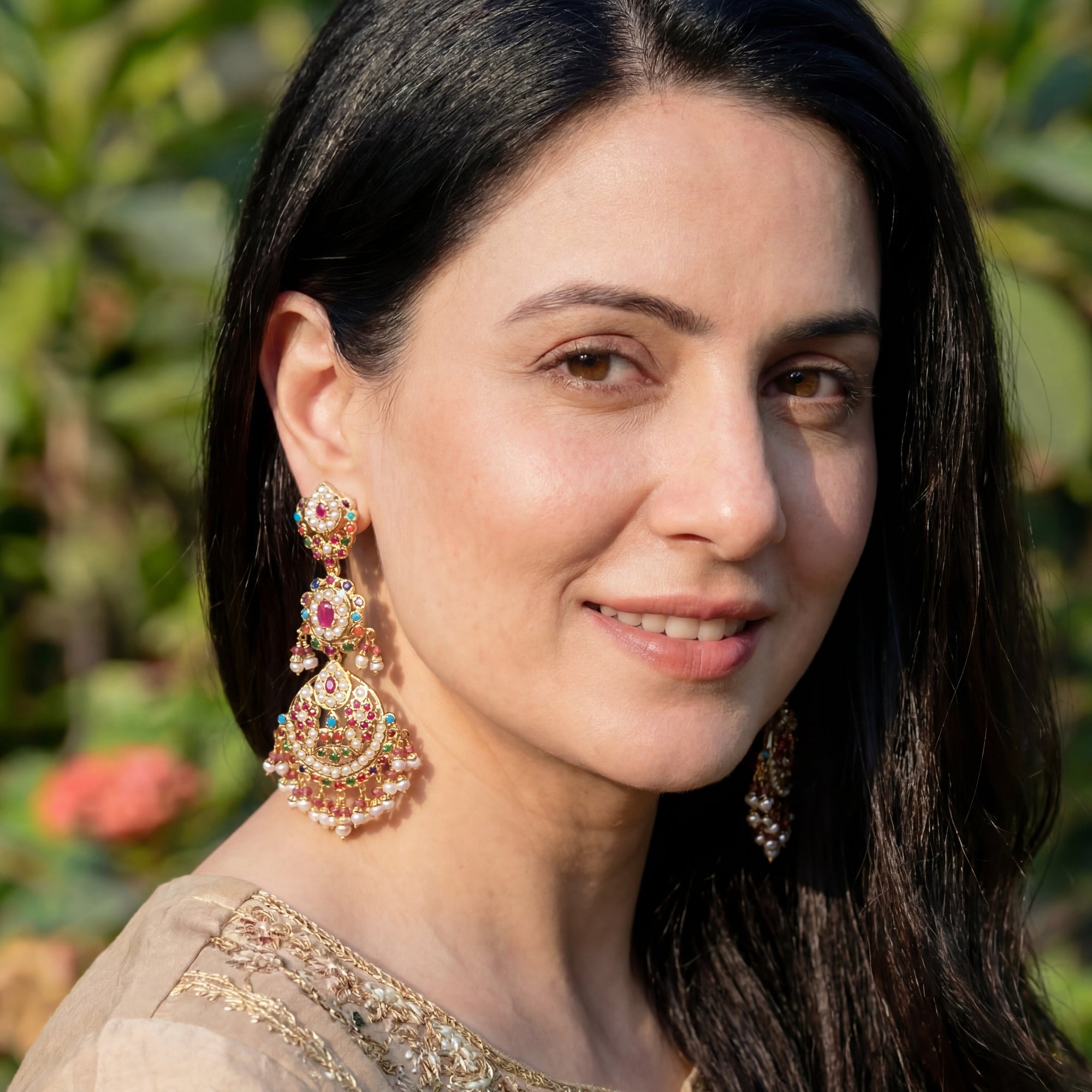 అద్భుతమైన నవరత్న డాంగ్లర్స్| బంగారు పూత పూసిన వెండి చెవిపోగులు | ER 587