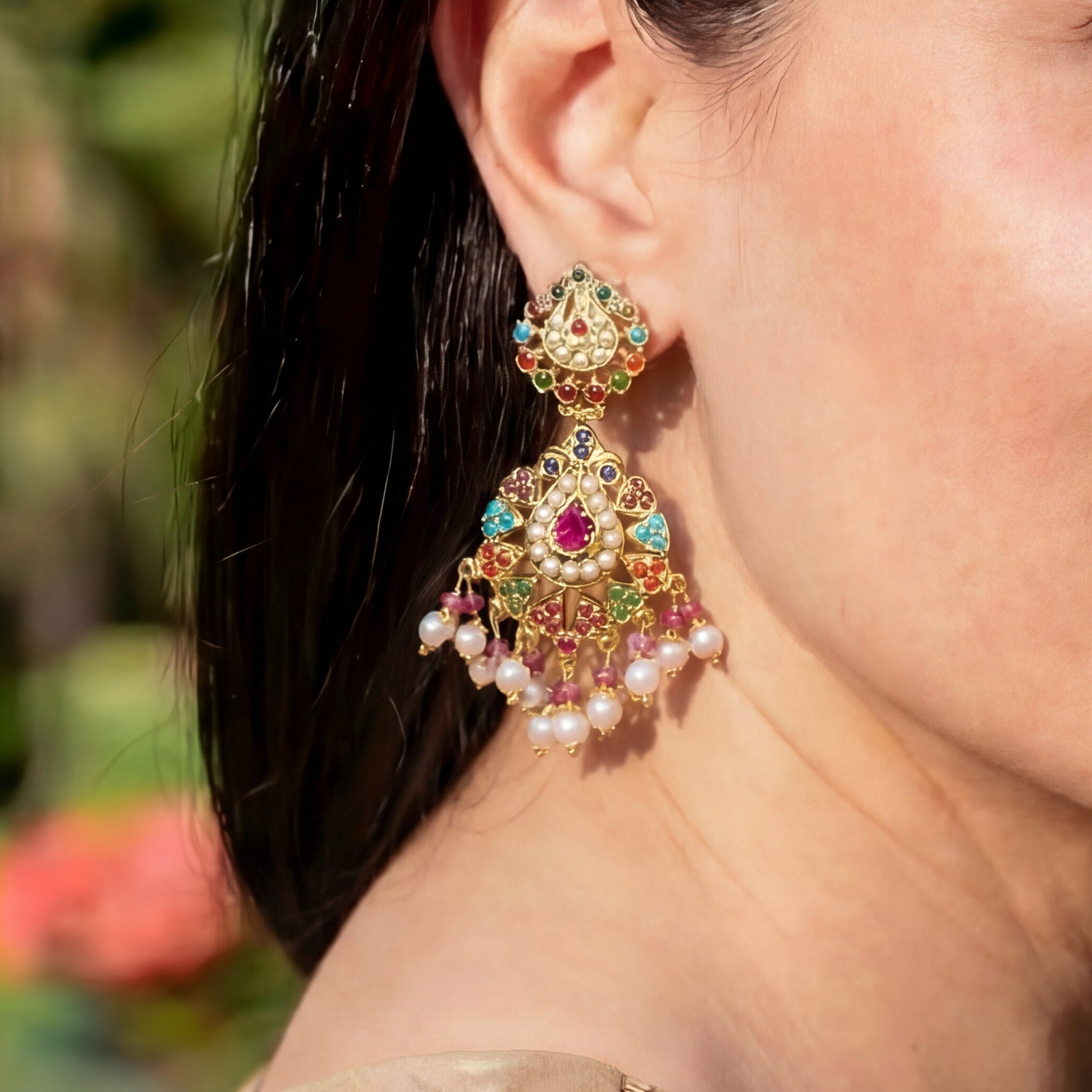 नाज़ुक नवरत्न झुमके | 925 सिल्वर पर सोना चढ़ाया हुआ ER 431