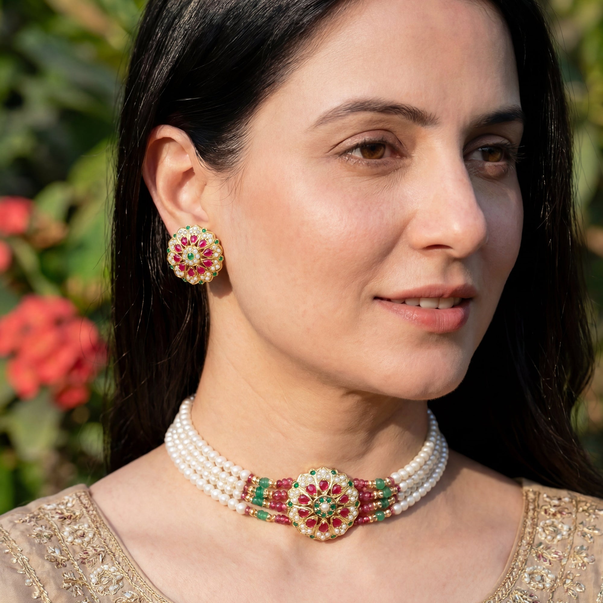 गोल्ड प्लेटेड जड़ाऊ चोकर | गोल्ड प्लेटेड नेकलेस सेट ऑनलाइन खरीदें NS 072