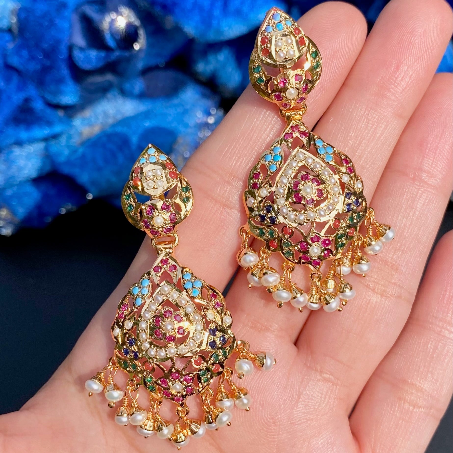 intricate navratna necklace set