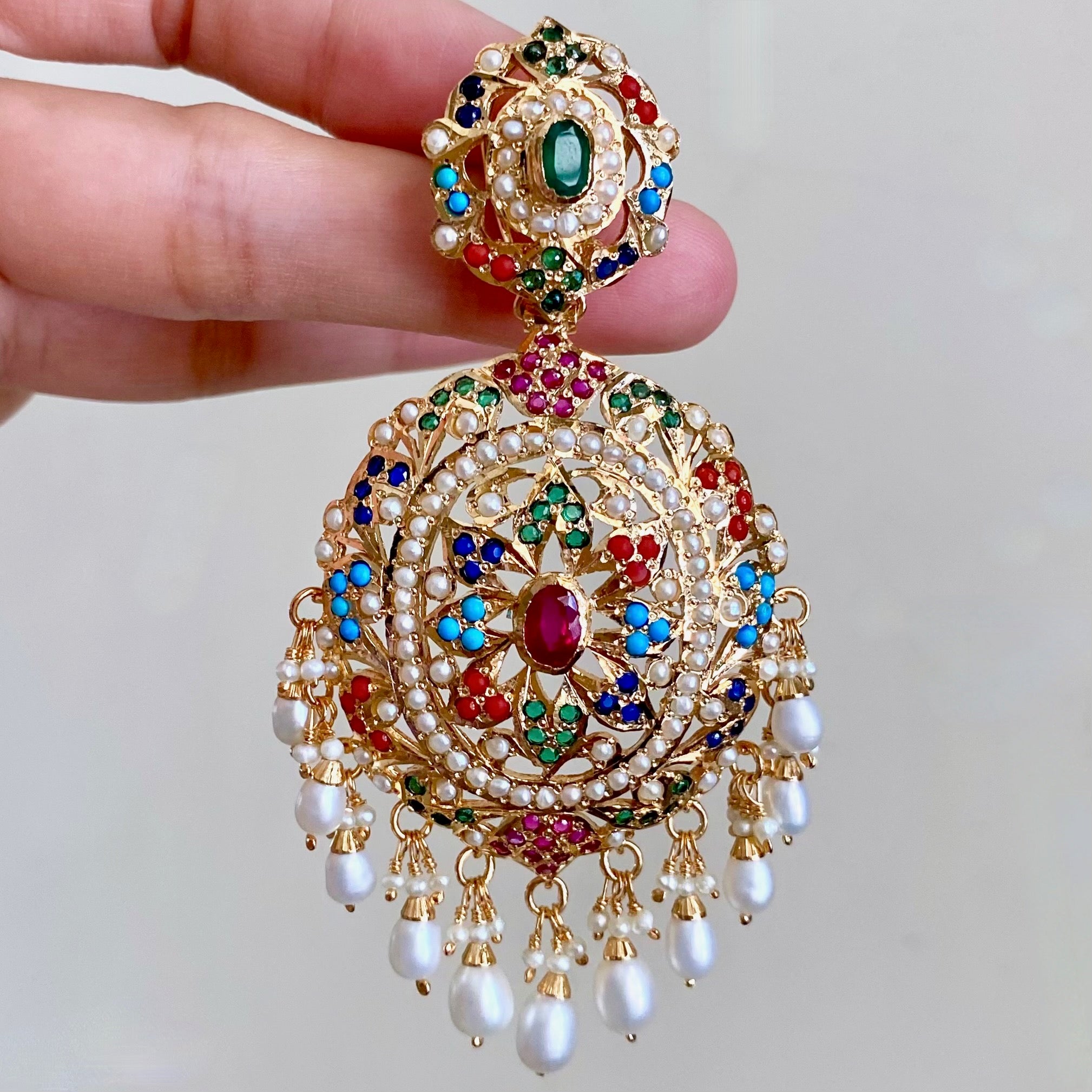 नवरतन जड़ाऊ इयररिंग्स गोल्ड प्लेटेड सिल्वर ER 061