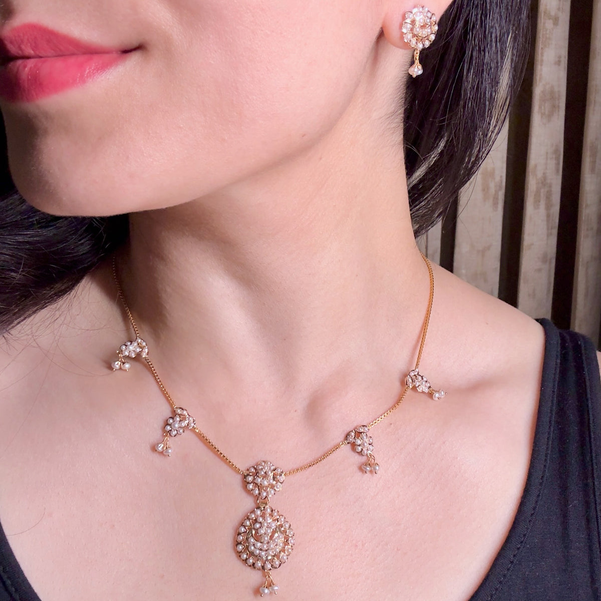 Dainty Gold Necklace Set | 22k Gold Jewelry Set Under 2 Tola