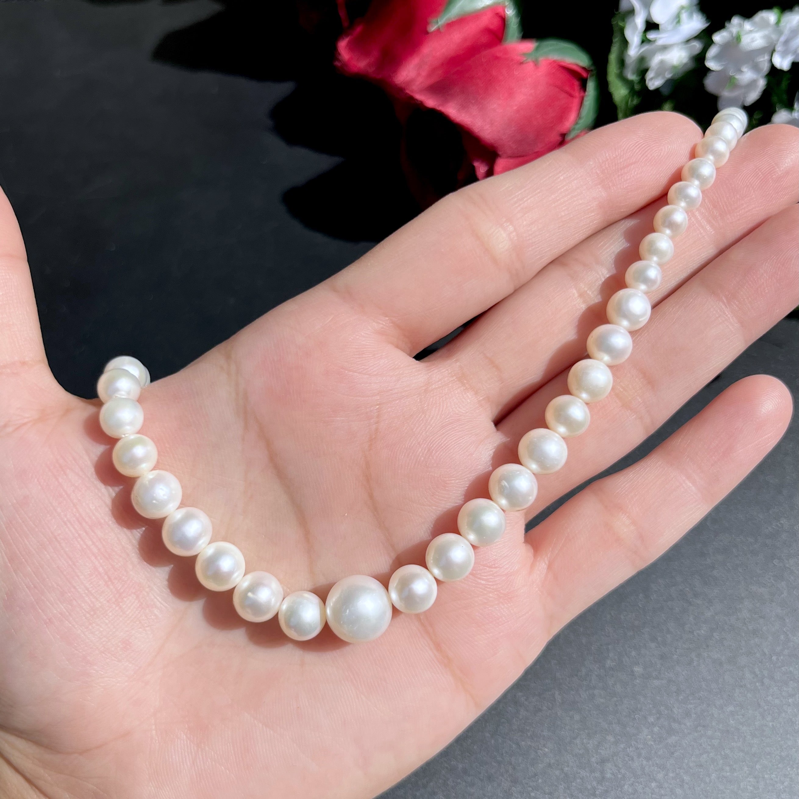 string of graduating pearls pn 05