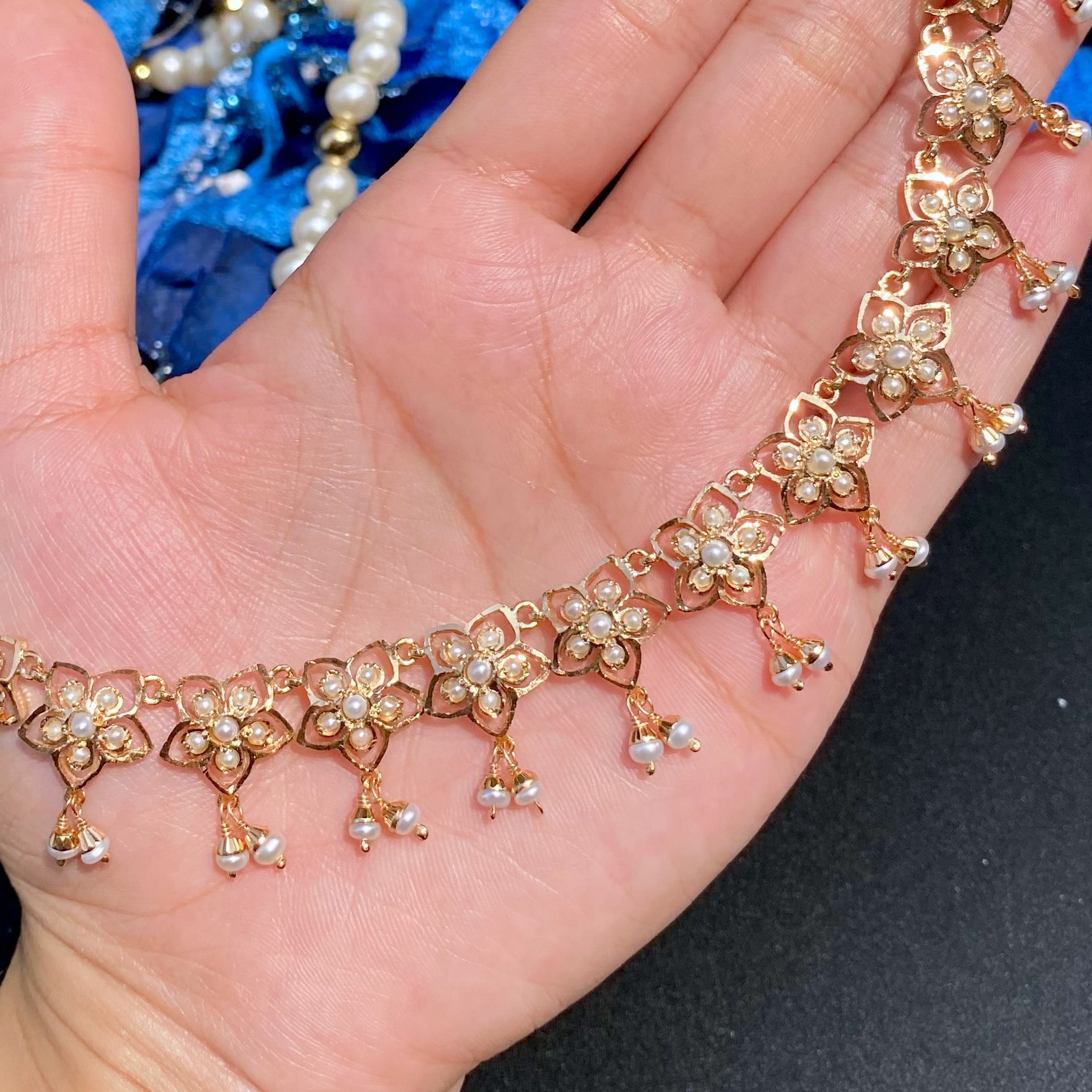delicate pearl necklace set