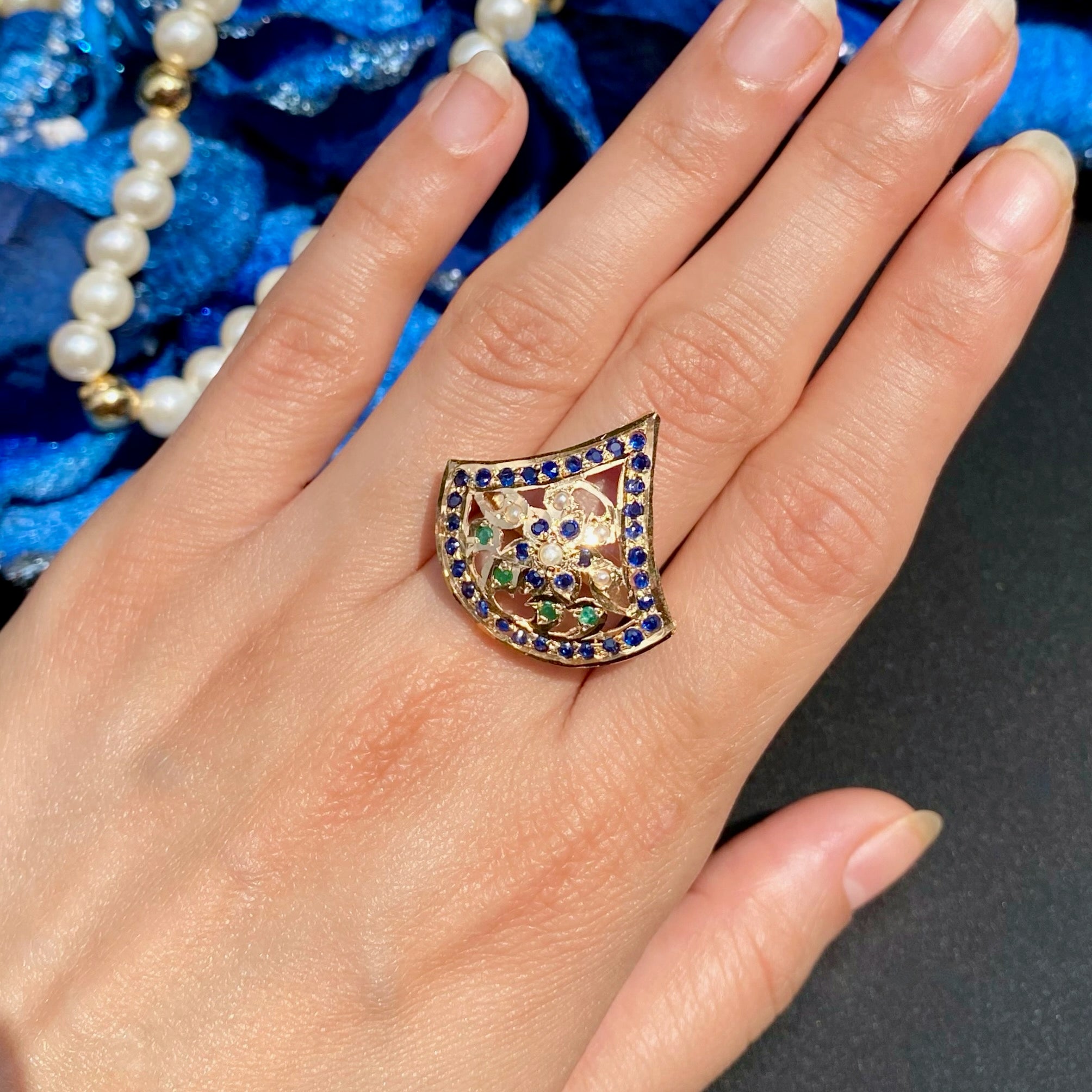 emerald pearl sapphire ring gold polished