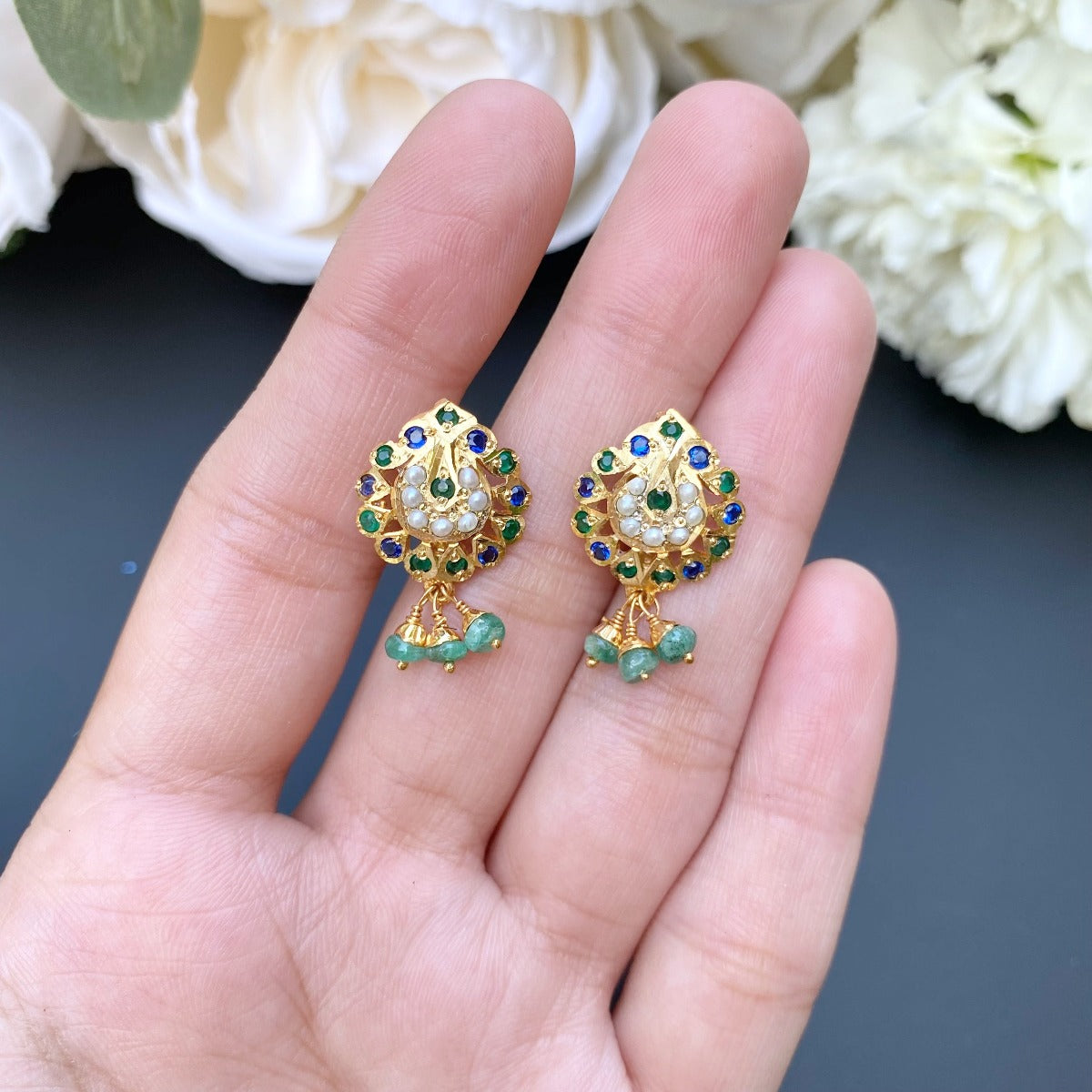 small pendant set for gifting