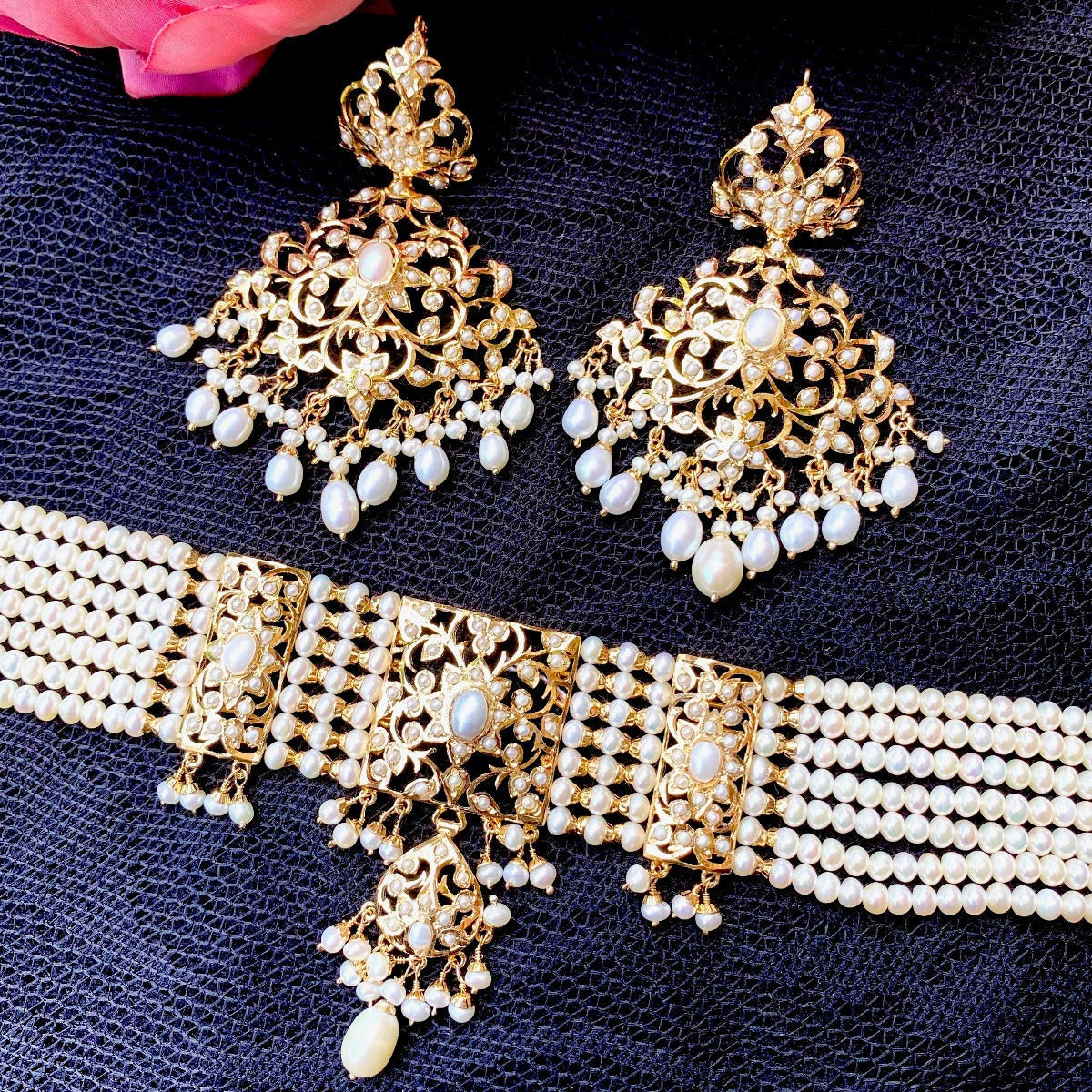 traditional indian choker set in pearls for destination wedding