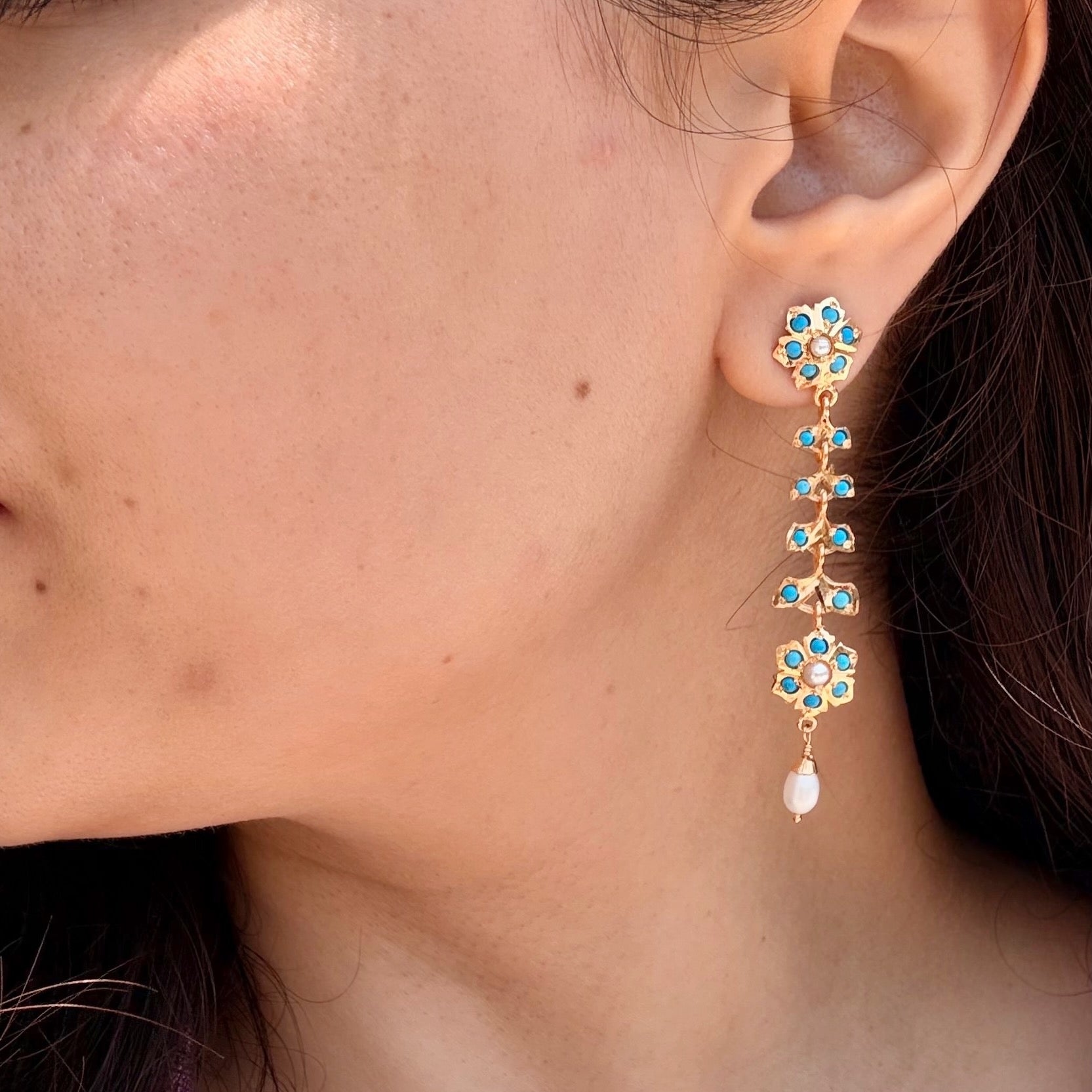 Feroza Pearl Floral Dainty Earrings | Gold Plated on Silver ER 721
