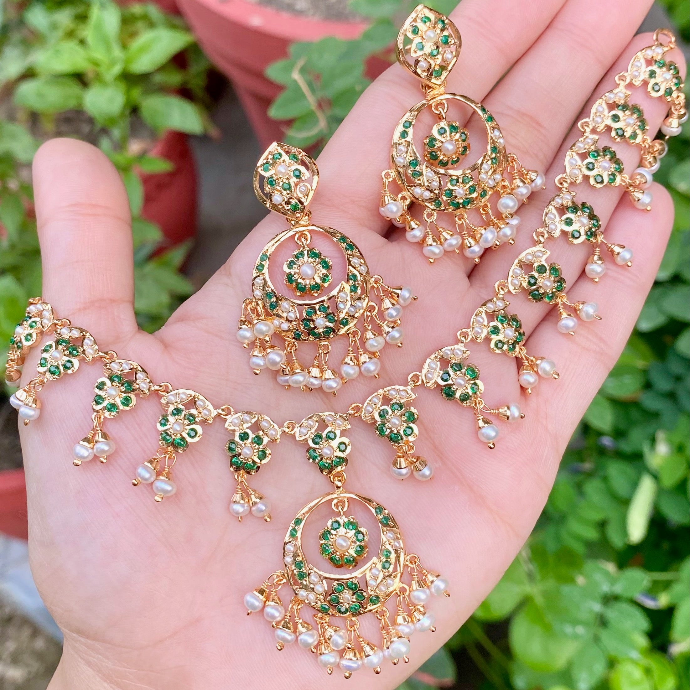 emerald necklace set jadau