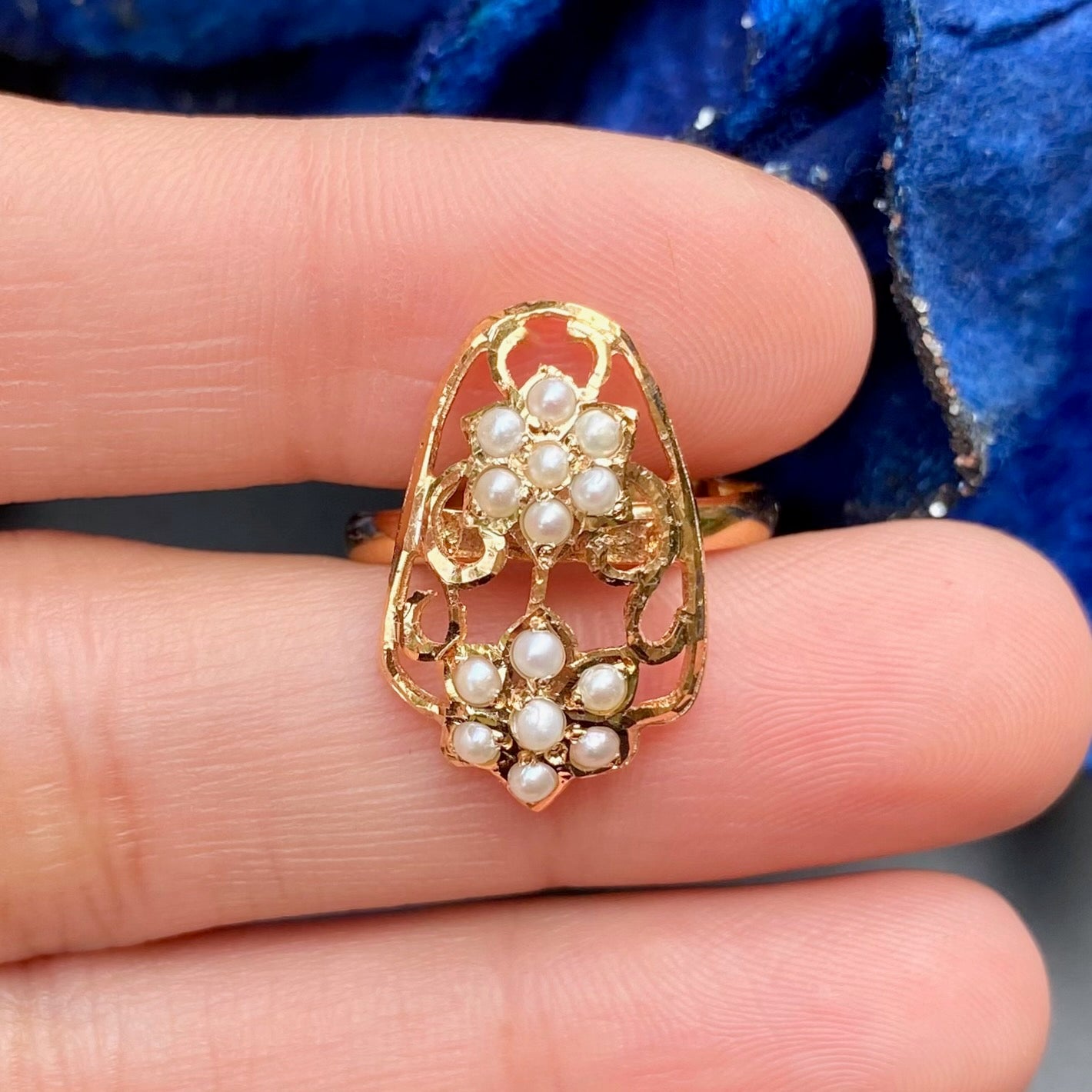 Dainty Pearl Ring | Jadau Jewelry For Women | Gold Plated Silver LR 071