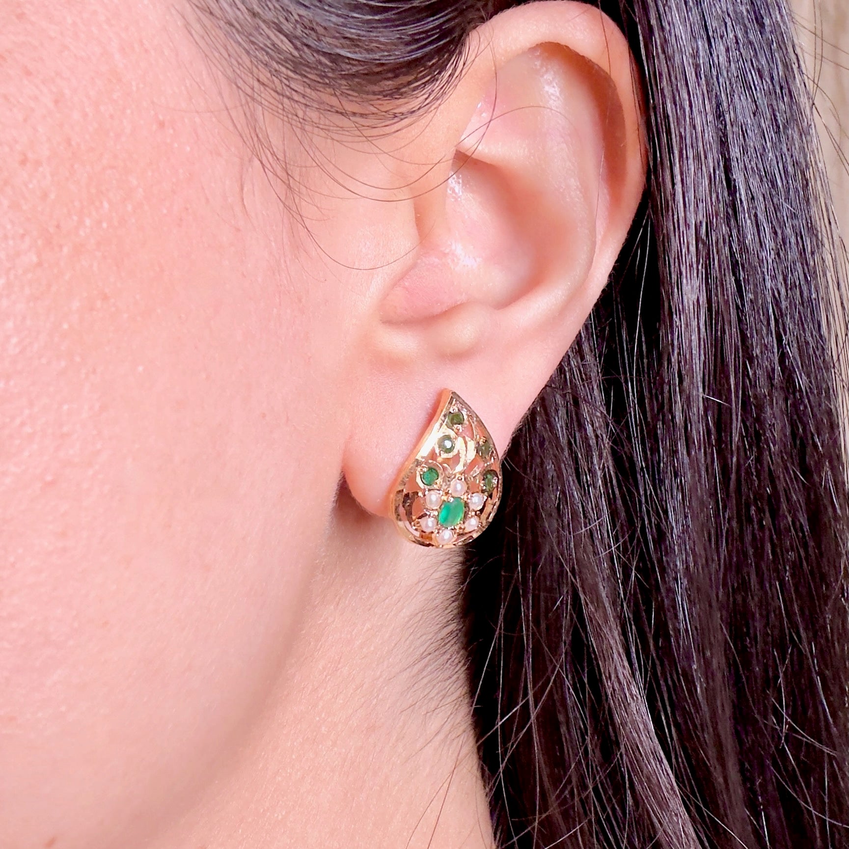emerald studs