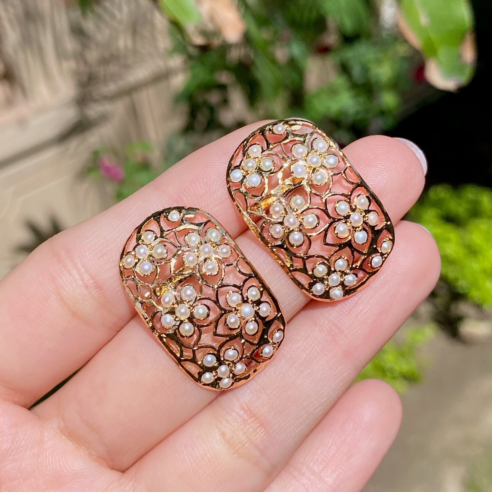 modern pearl stud earrings