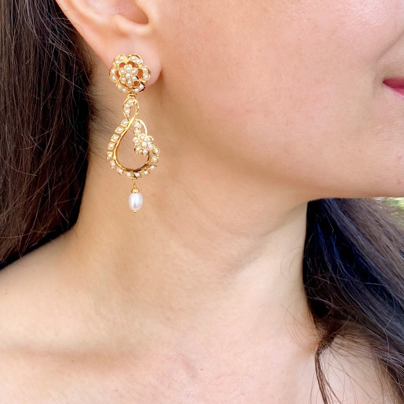 dainty pearl chandbali