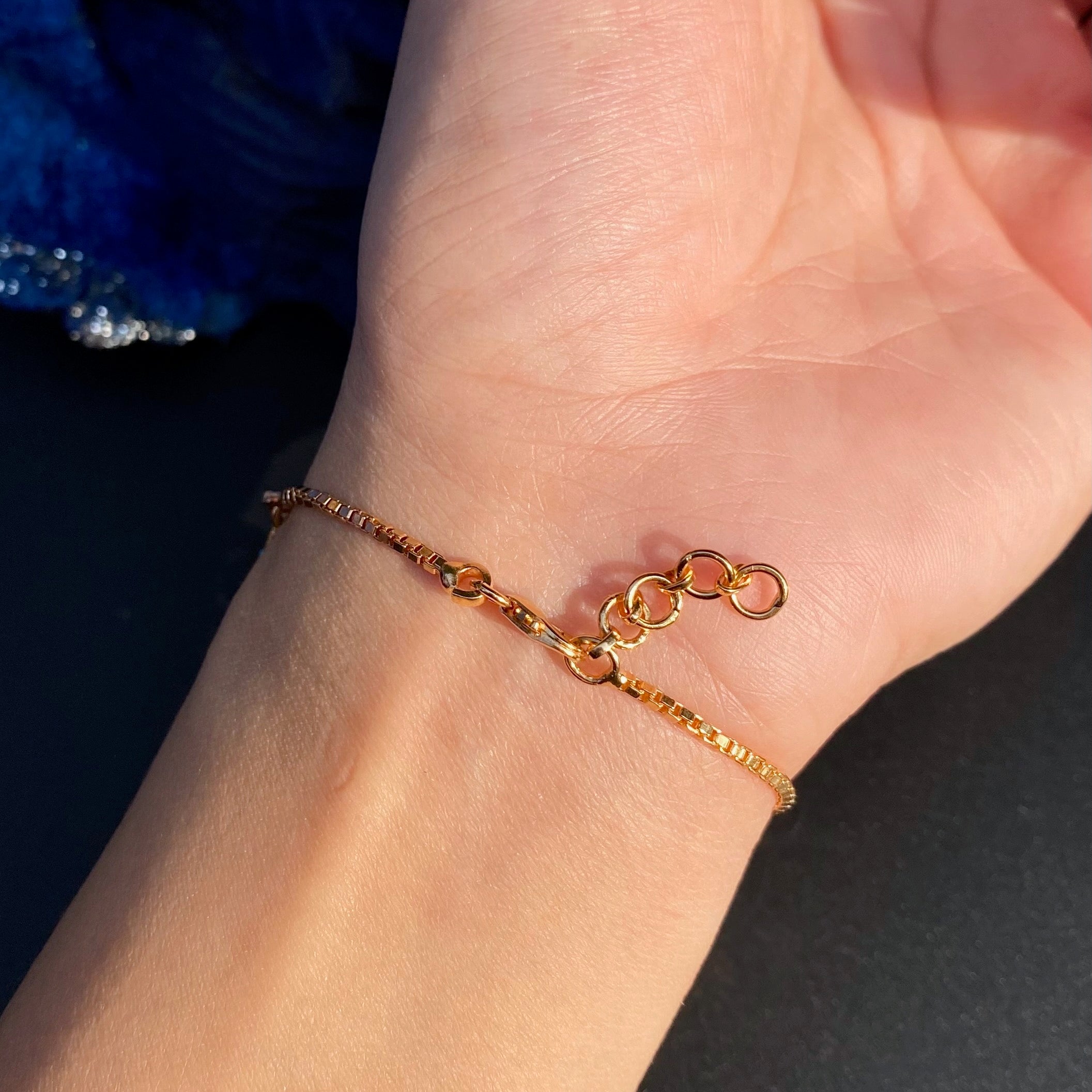 dainty pearl bracelet
