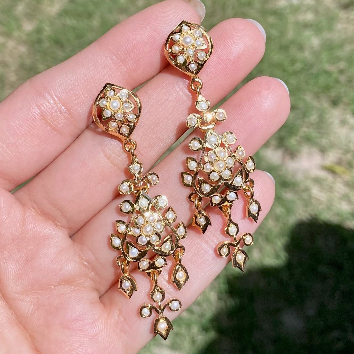 pearl earrings for gifting
