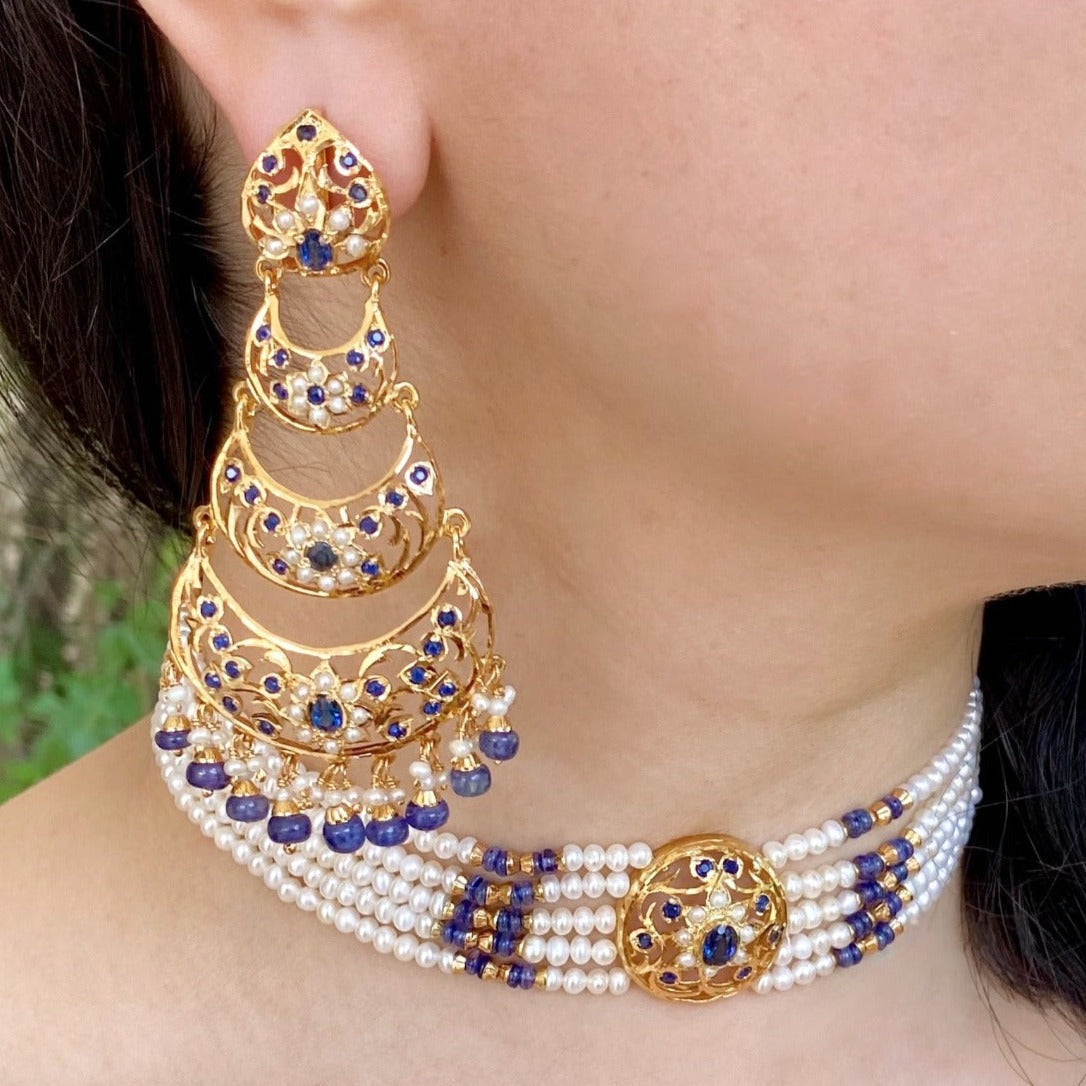 minimal choker with large earrings