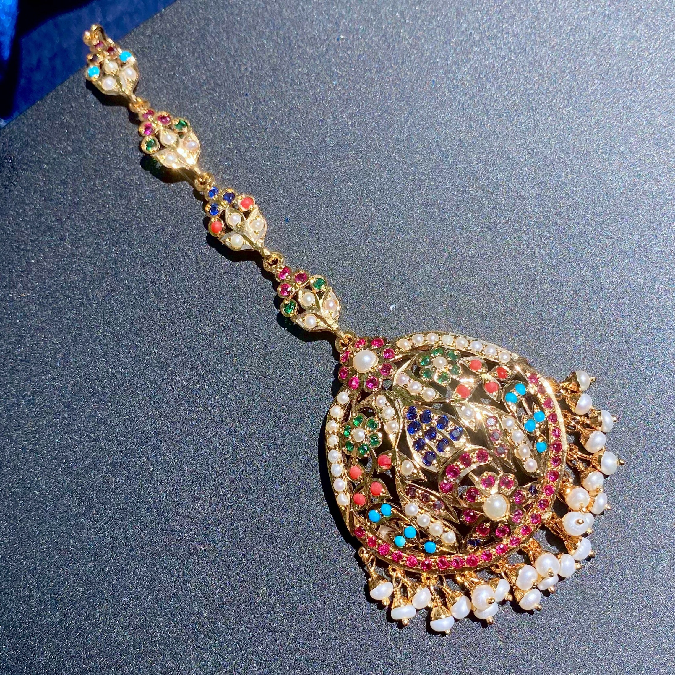 navratan maang tikka jadau