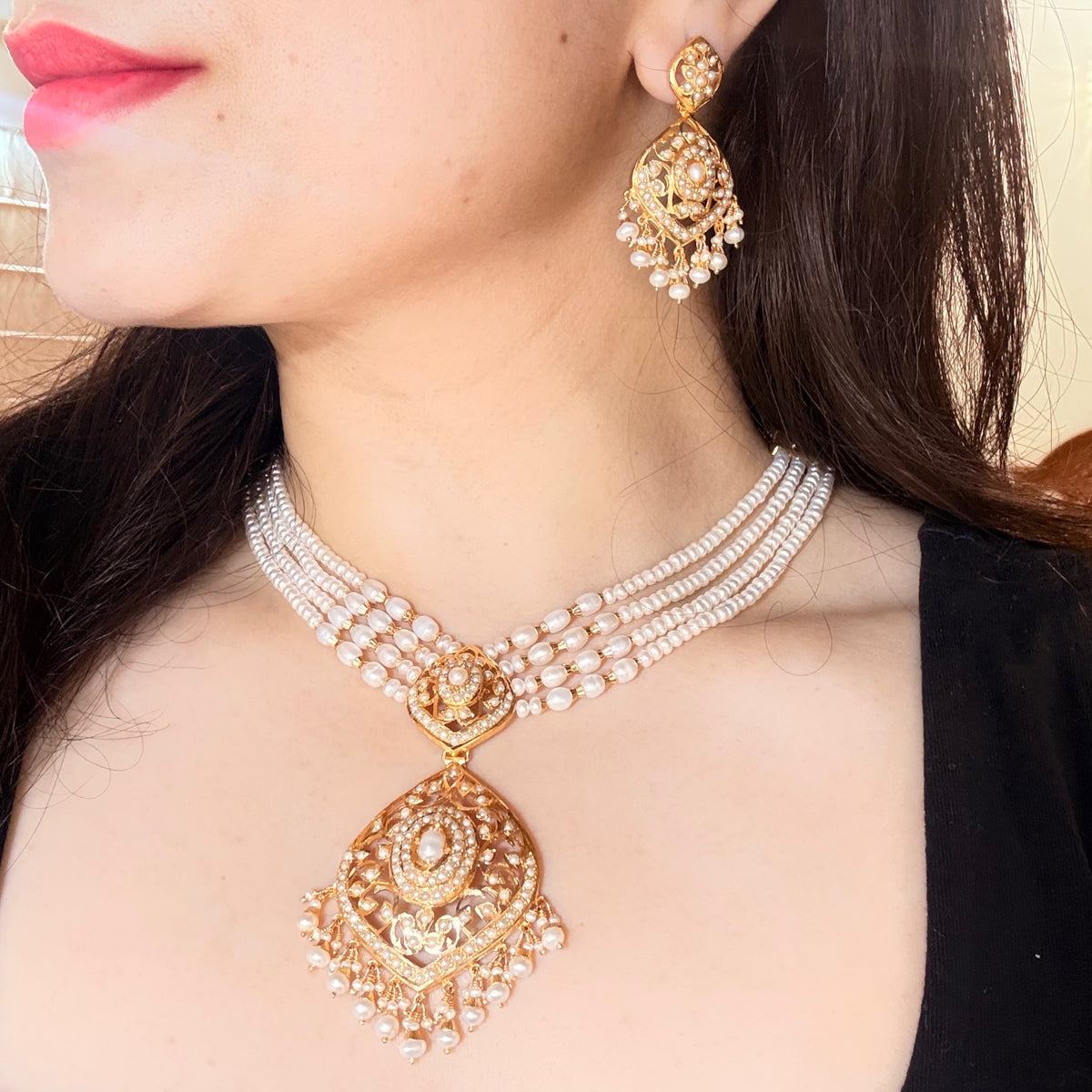 Freshwater Pearl Pendant Choker Set in Gold-Plated 925 Silver NS 487
