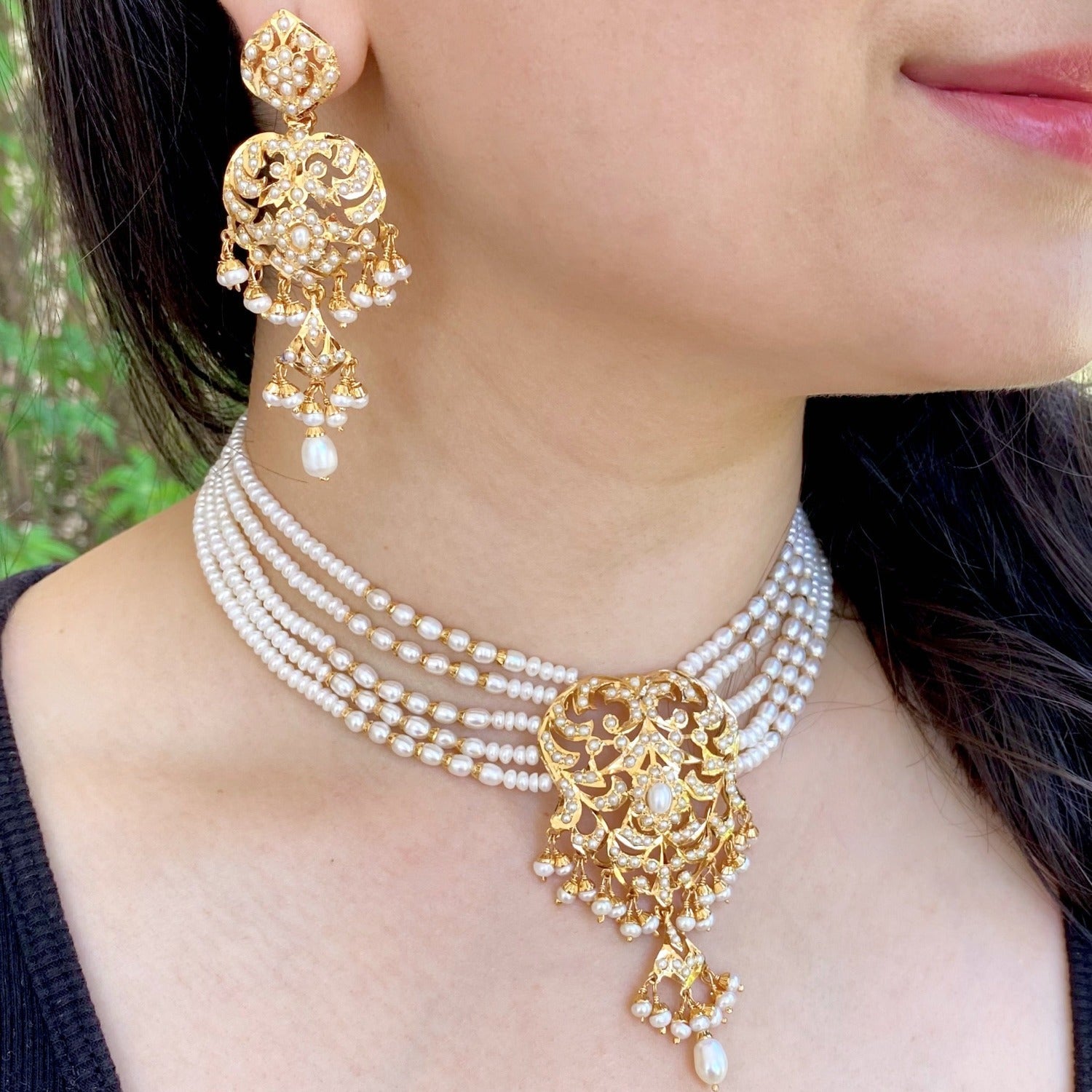 victorian style necklace