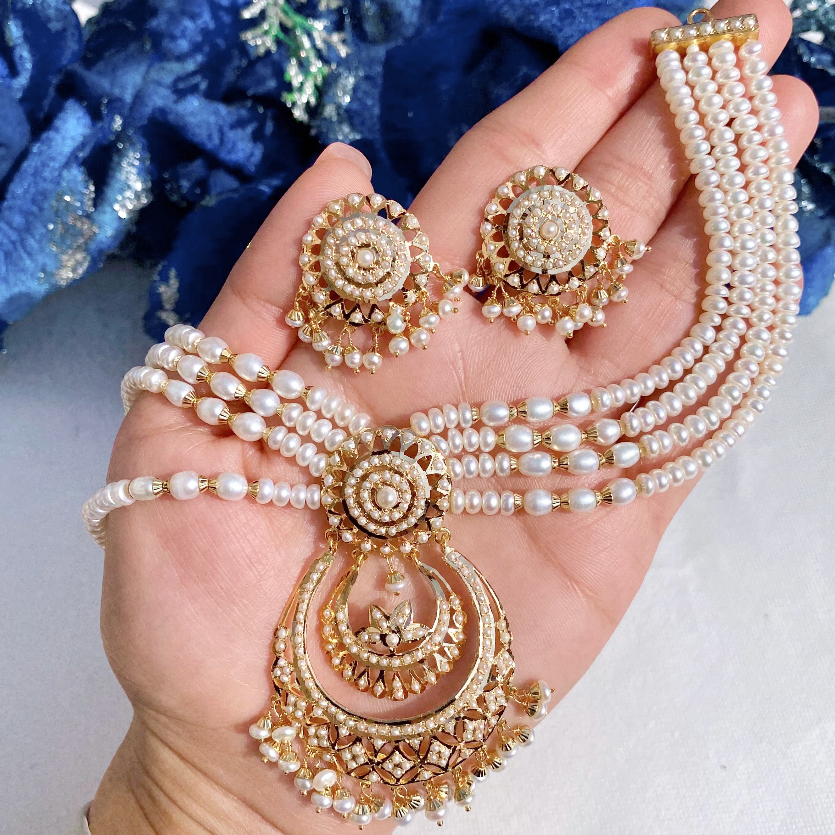 womens pearl choker gold