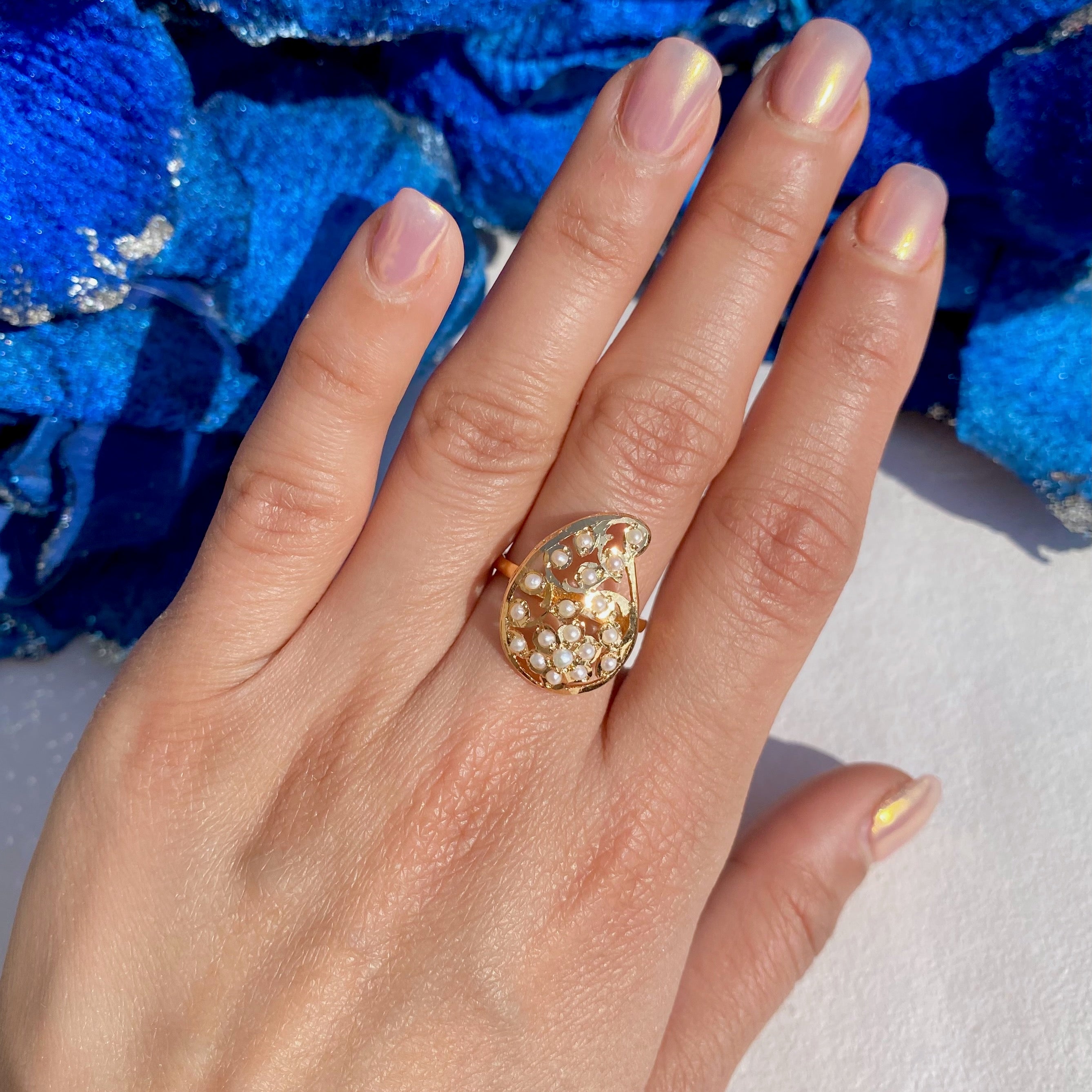 Dainty Womens Pearl Ring | Gold Plated on Silver | Jadau Jewelry LR 090