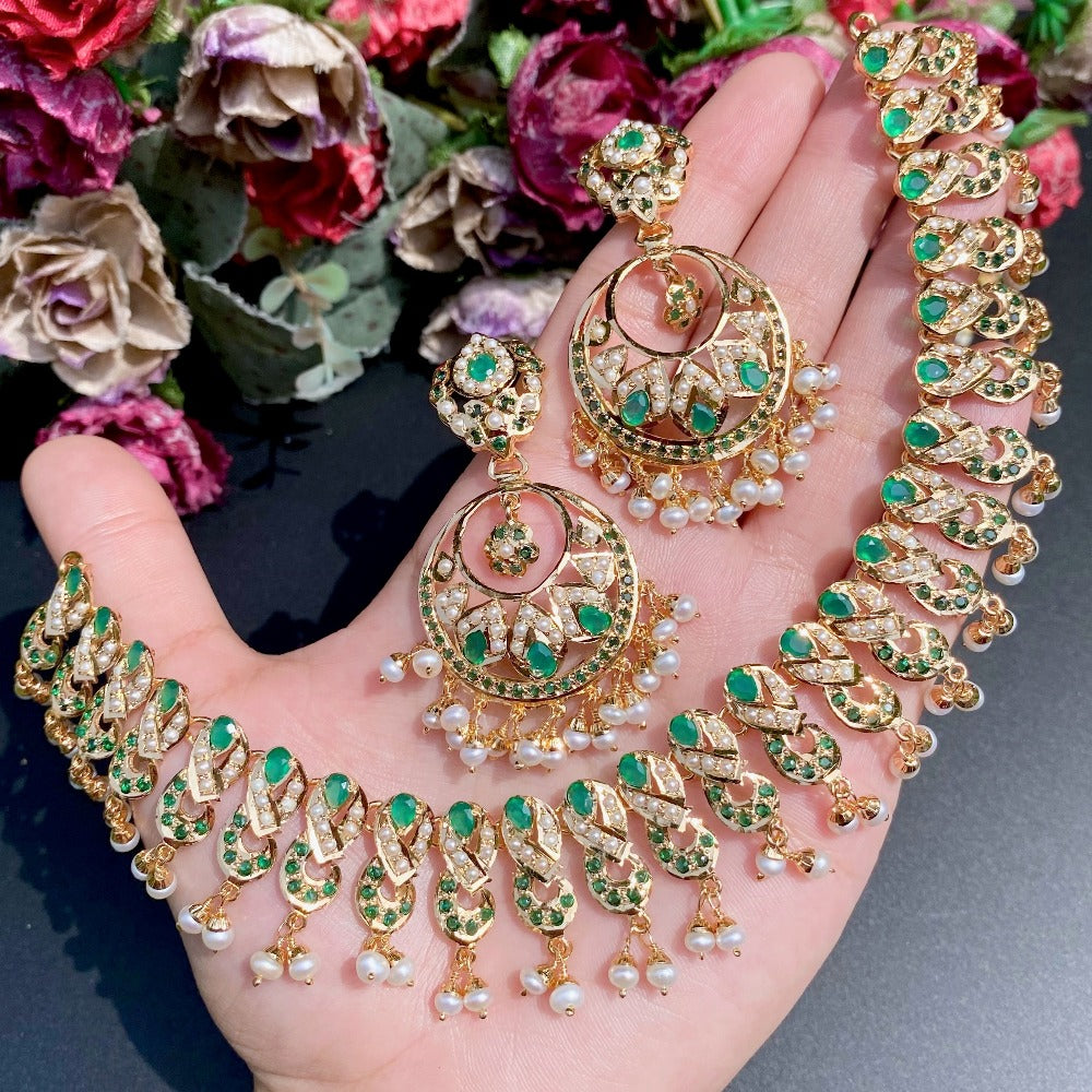 emerald necklace set in 22k gold