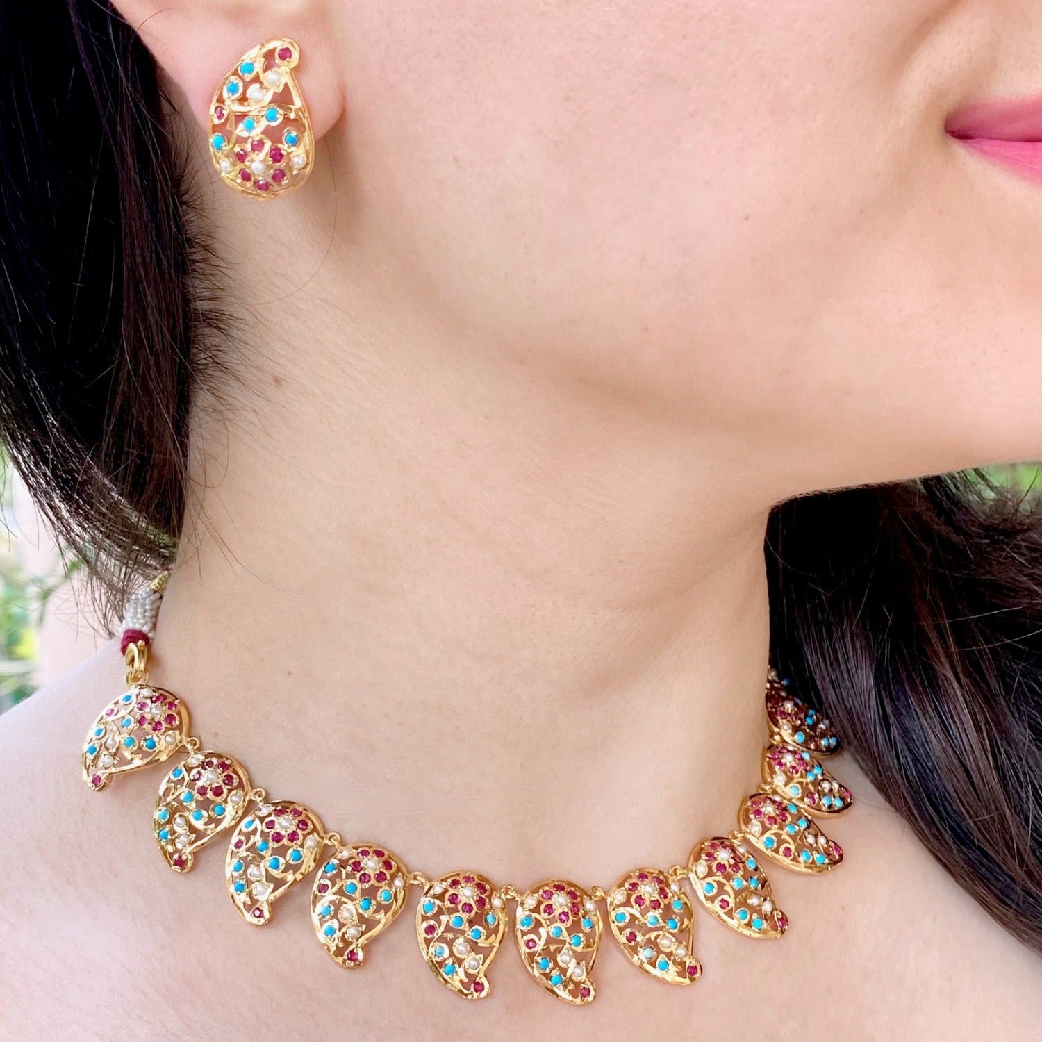minimal jadau necklace set