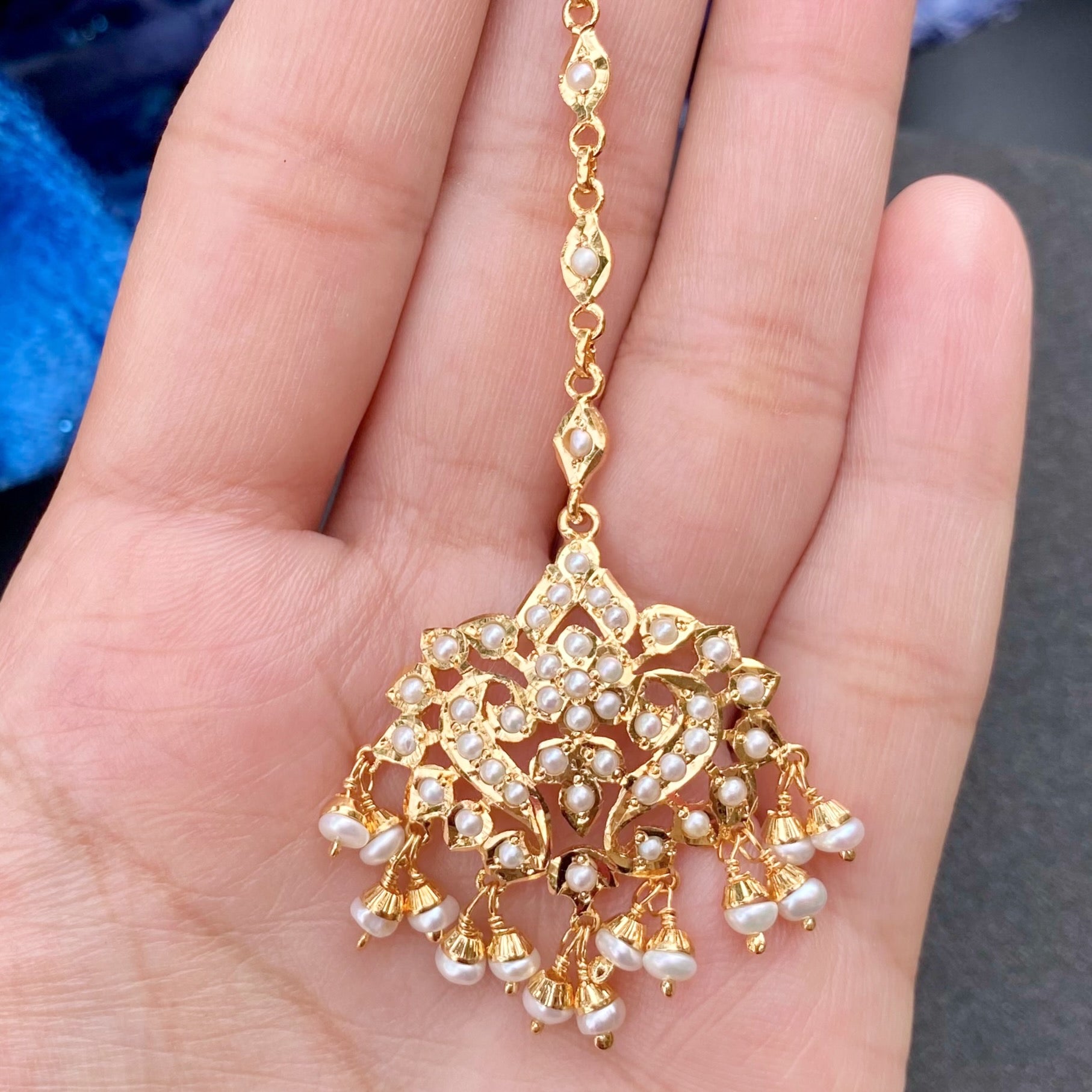 gold polished pearl maang tikka