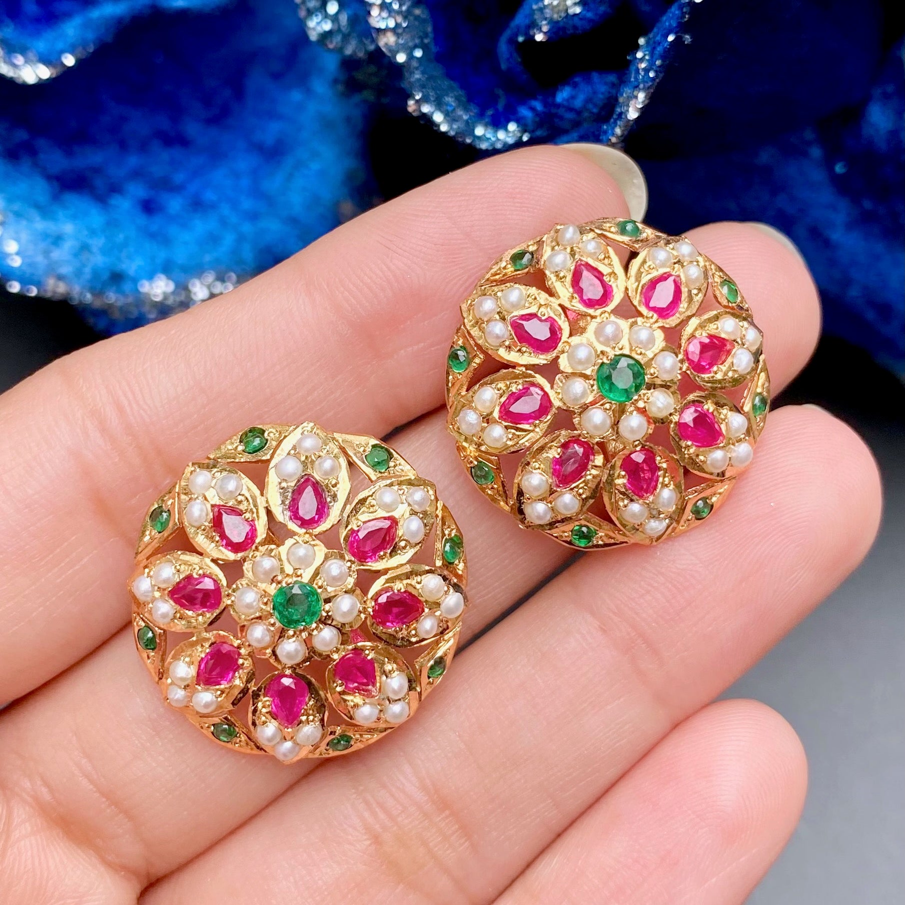 womens stud earrings design latest