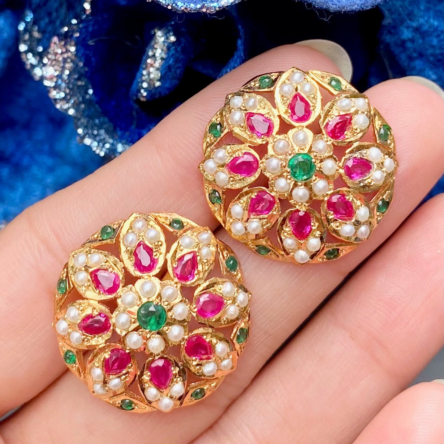 womens stud earrings design latest