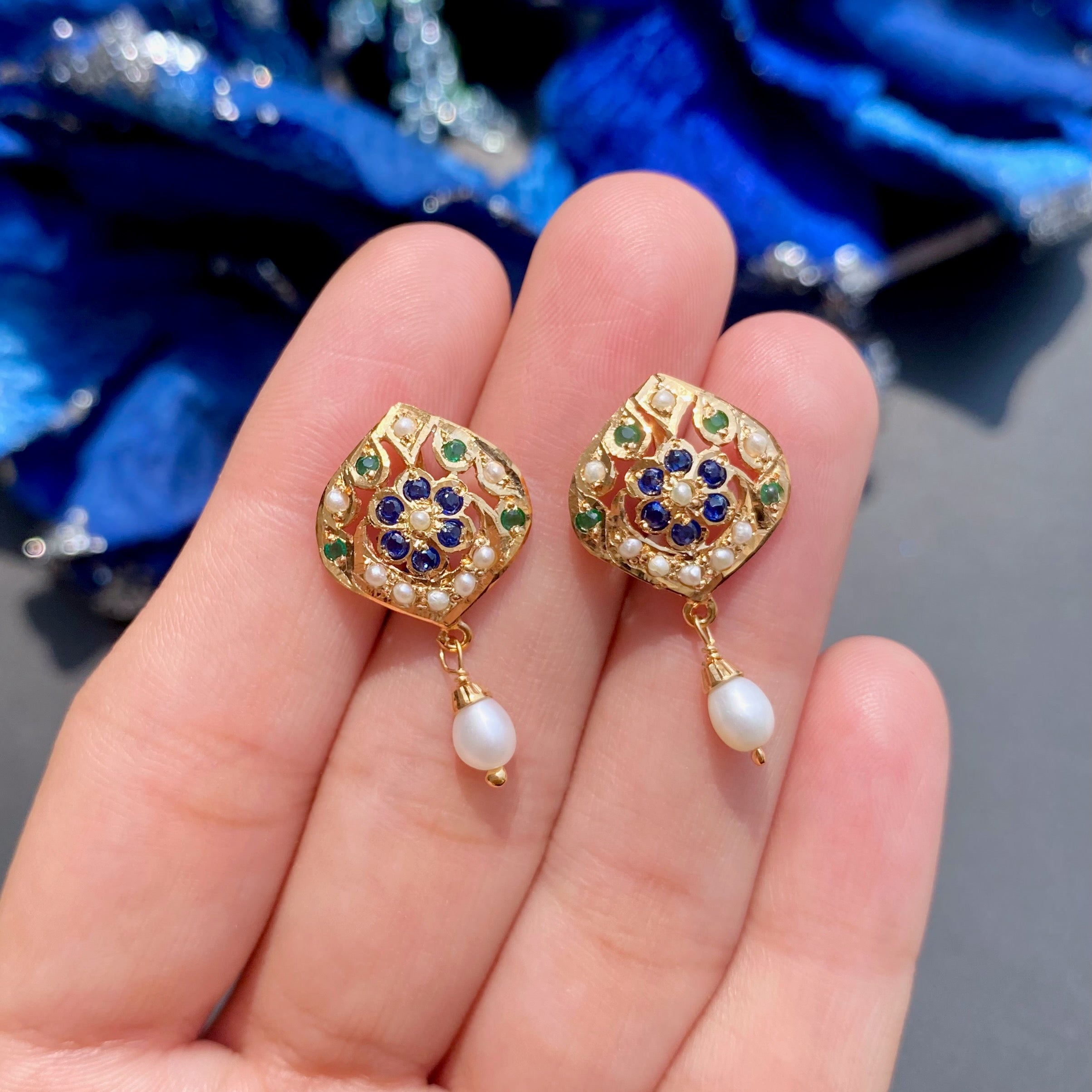 dailywear studs
