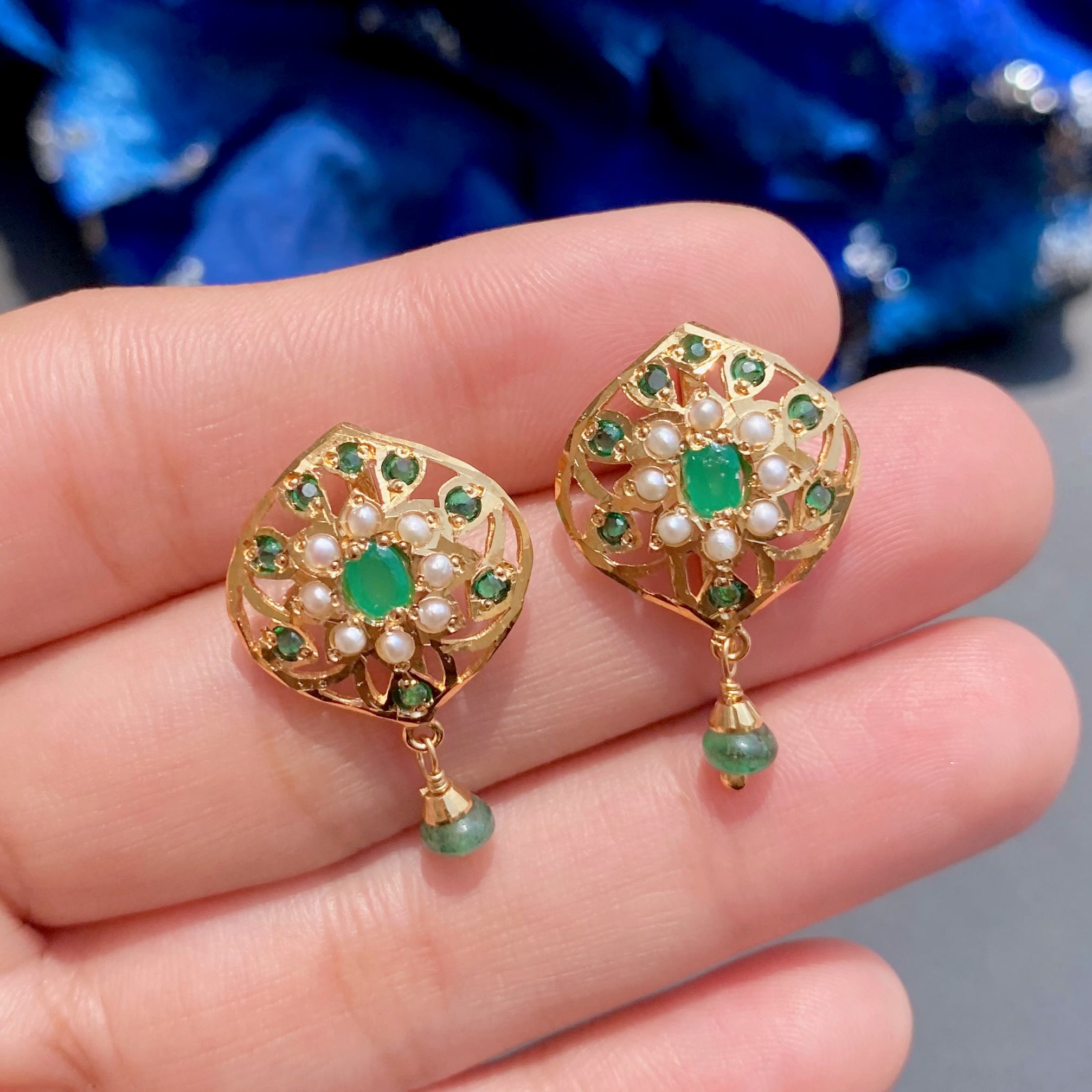 cute emerald stud earrings