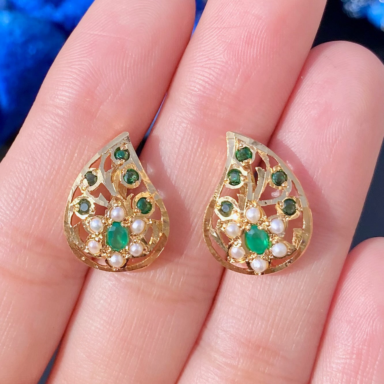 emerald studs