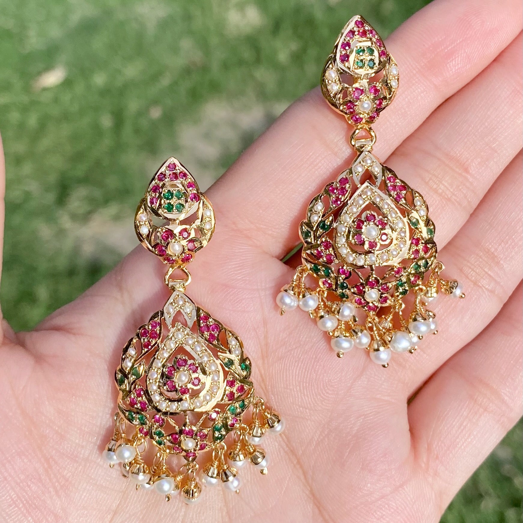 fine ruby emerald pearl jadau set