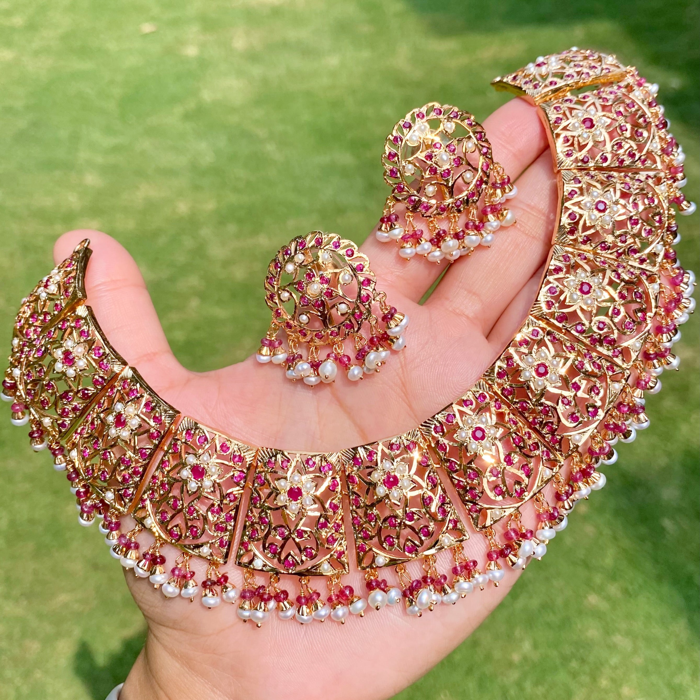 broad jadau guluband necklace set